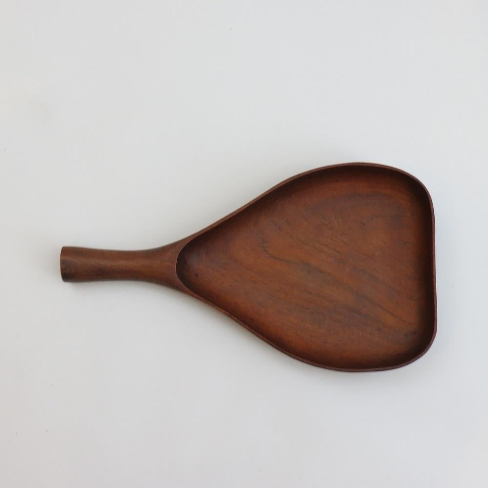 Mid-century Teak Wood Schale mit Griff 1960s (20. Jahrhundert) im Angebot