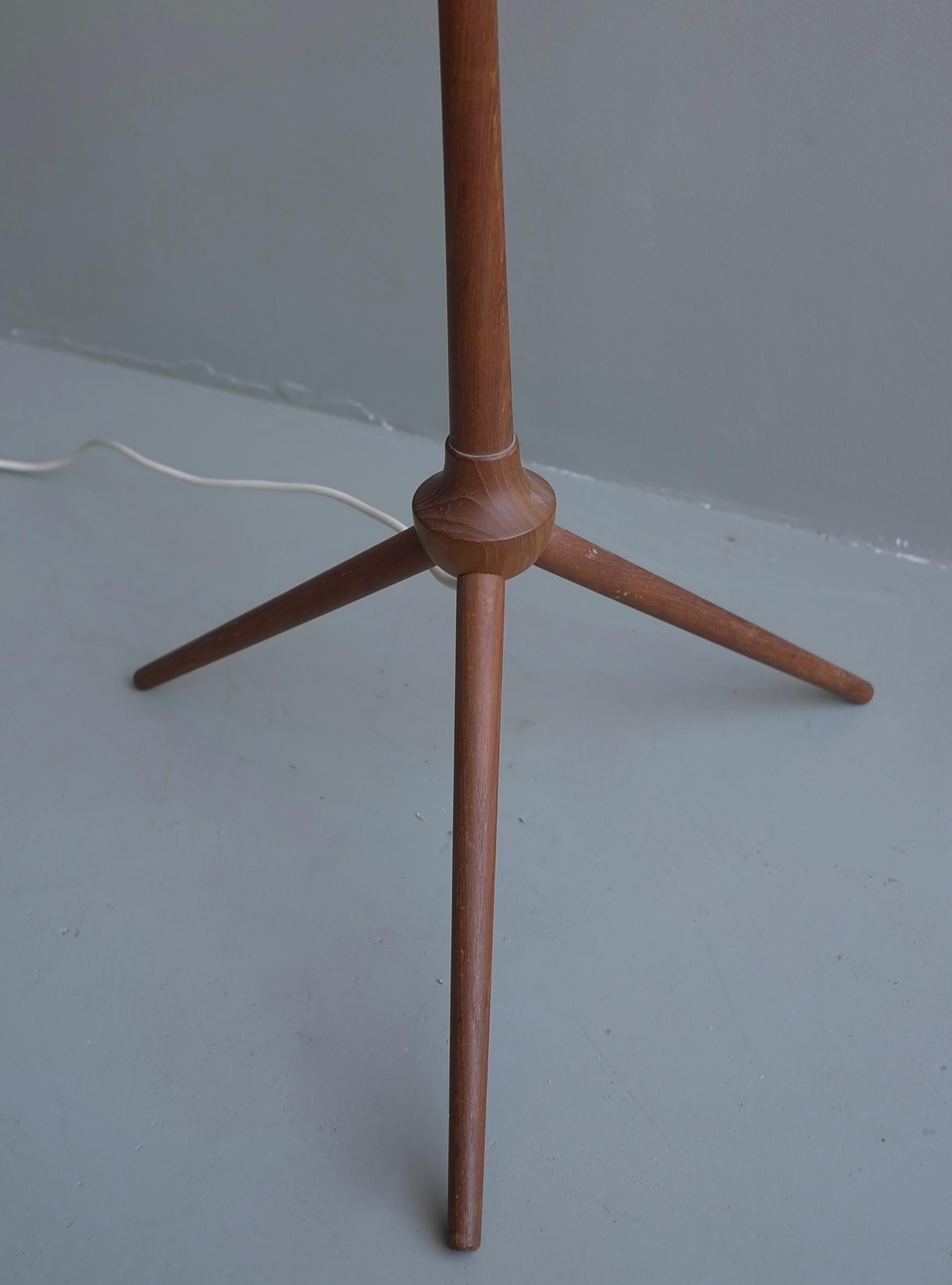 Mid-Century Modern Midcentury Teak wooden Tripod Floorlamp with Silk Shade, Denmark, 1960s