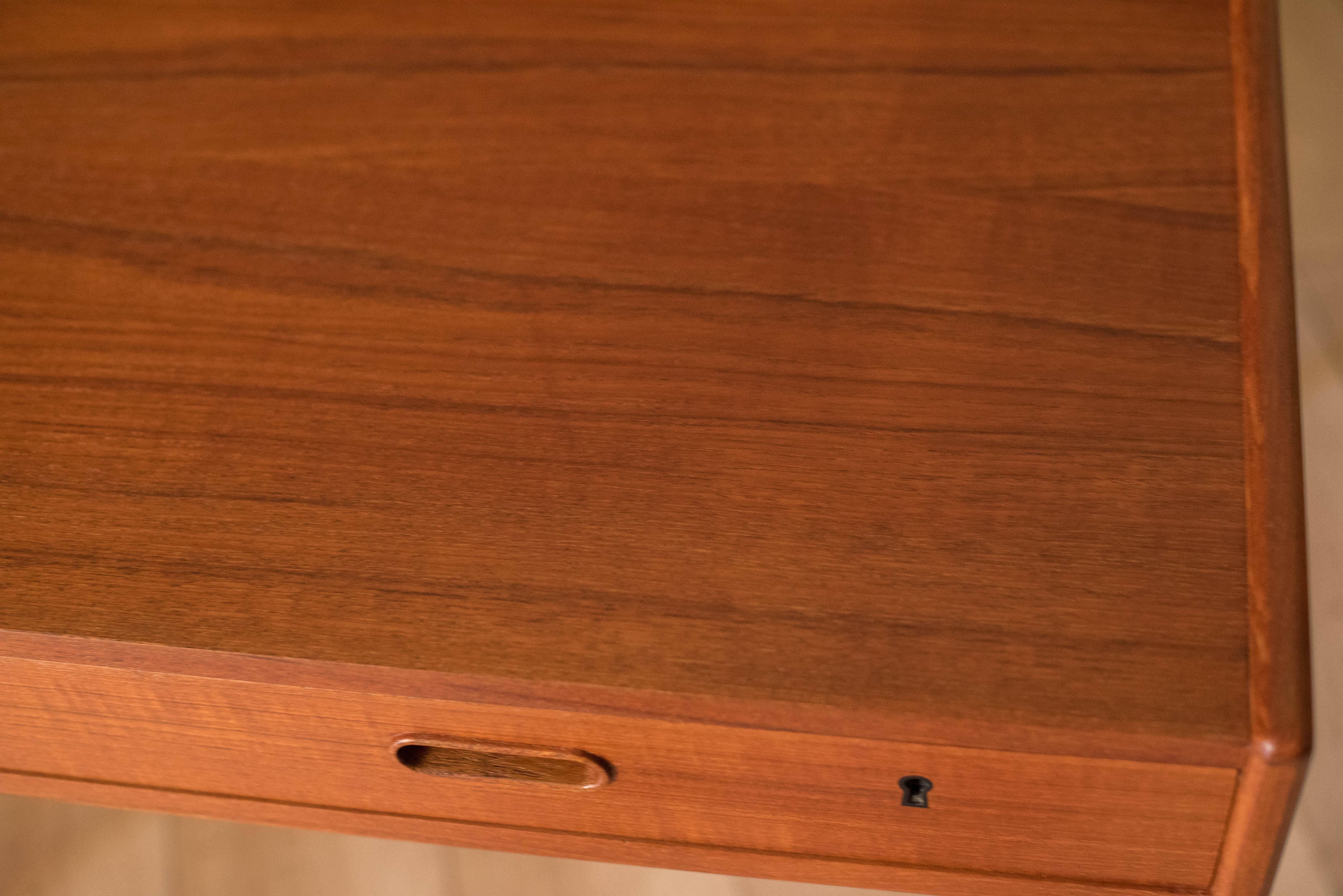 Scrivania in teak di metà secolo di Arne Wahl Iversen per Vinde Møbelfabrik in vendita 6