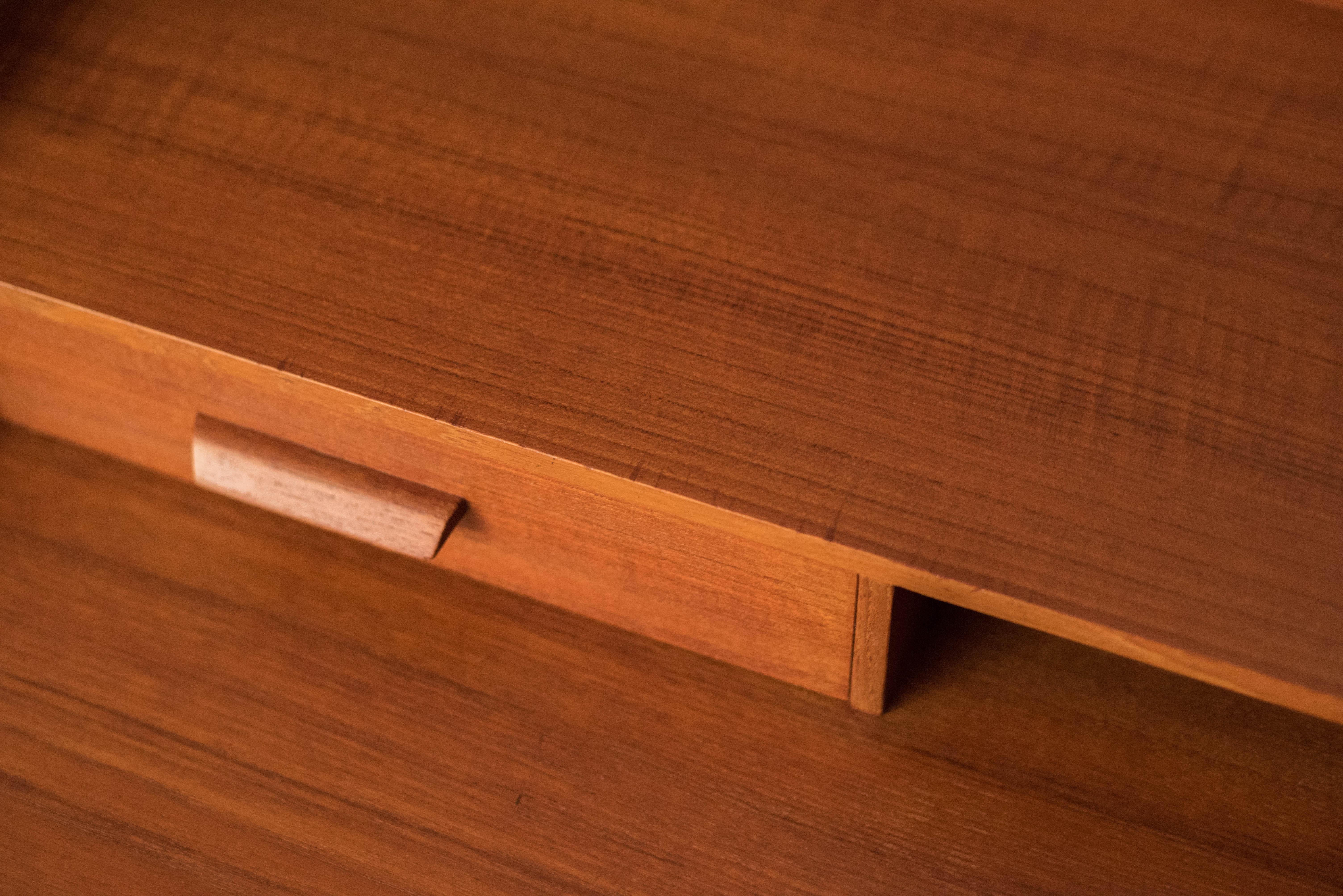 Scrivania in teak di metà secolo di Arne Wahl Iversen per Vinde Møbelfabrik in vendita 7