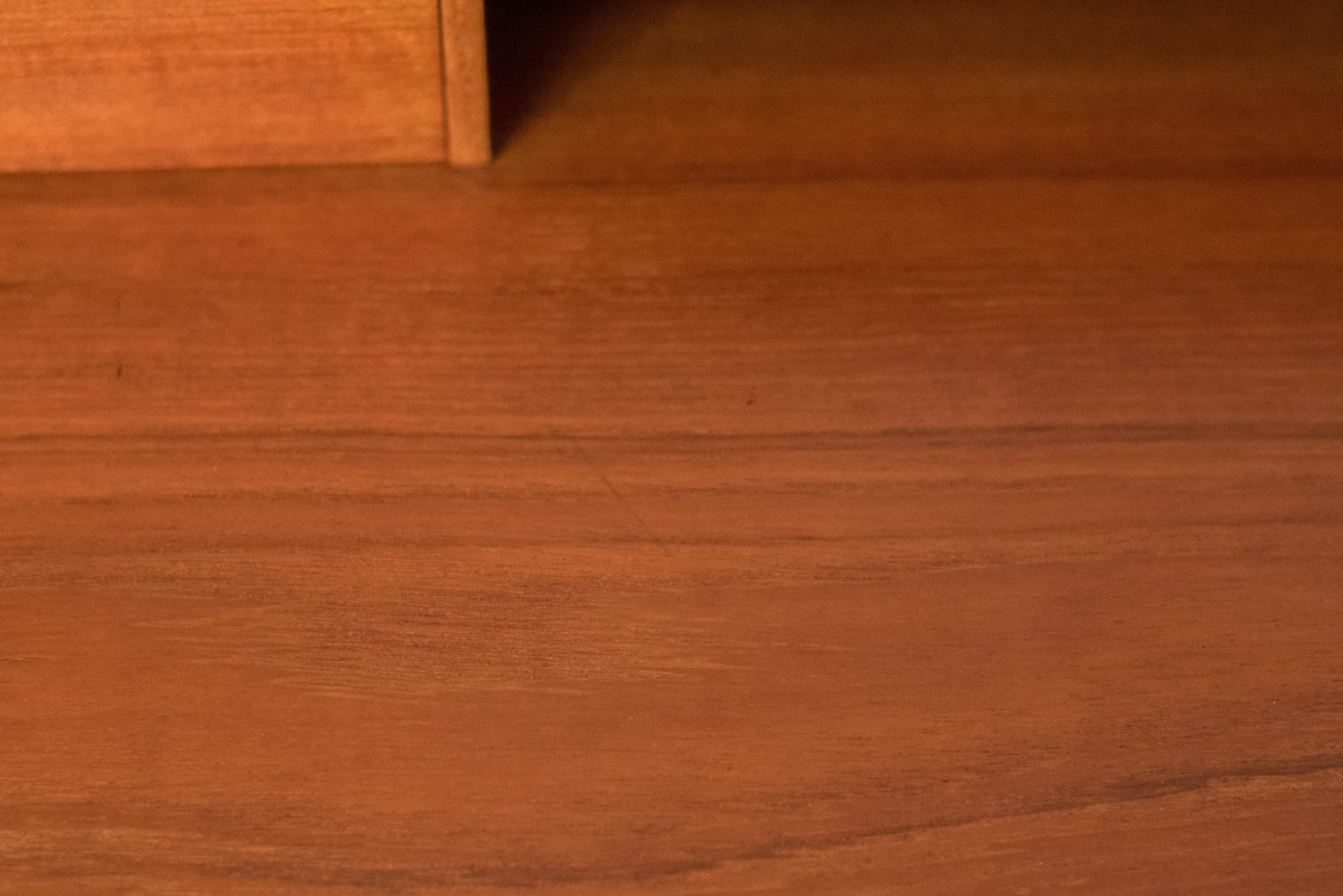 Scrivania in teak di metà secolo di Arne Wahl Iversen per Vinde Møbelfabrik in vendita 8