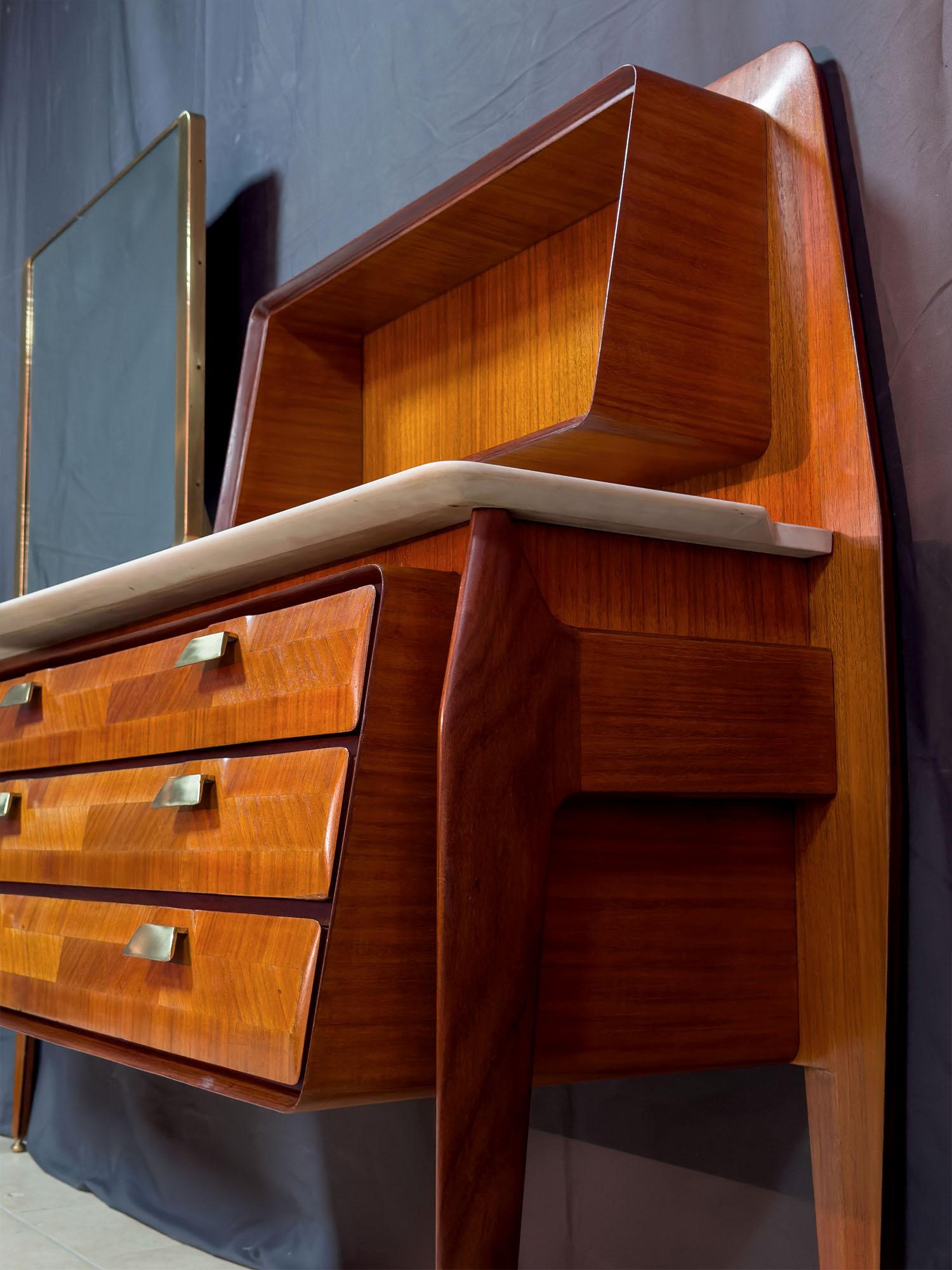 Mid-Century Teakwood Sideboard or Dresser by La Permanente Mobili Cantù, 1950s For Sale 4