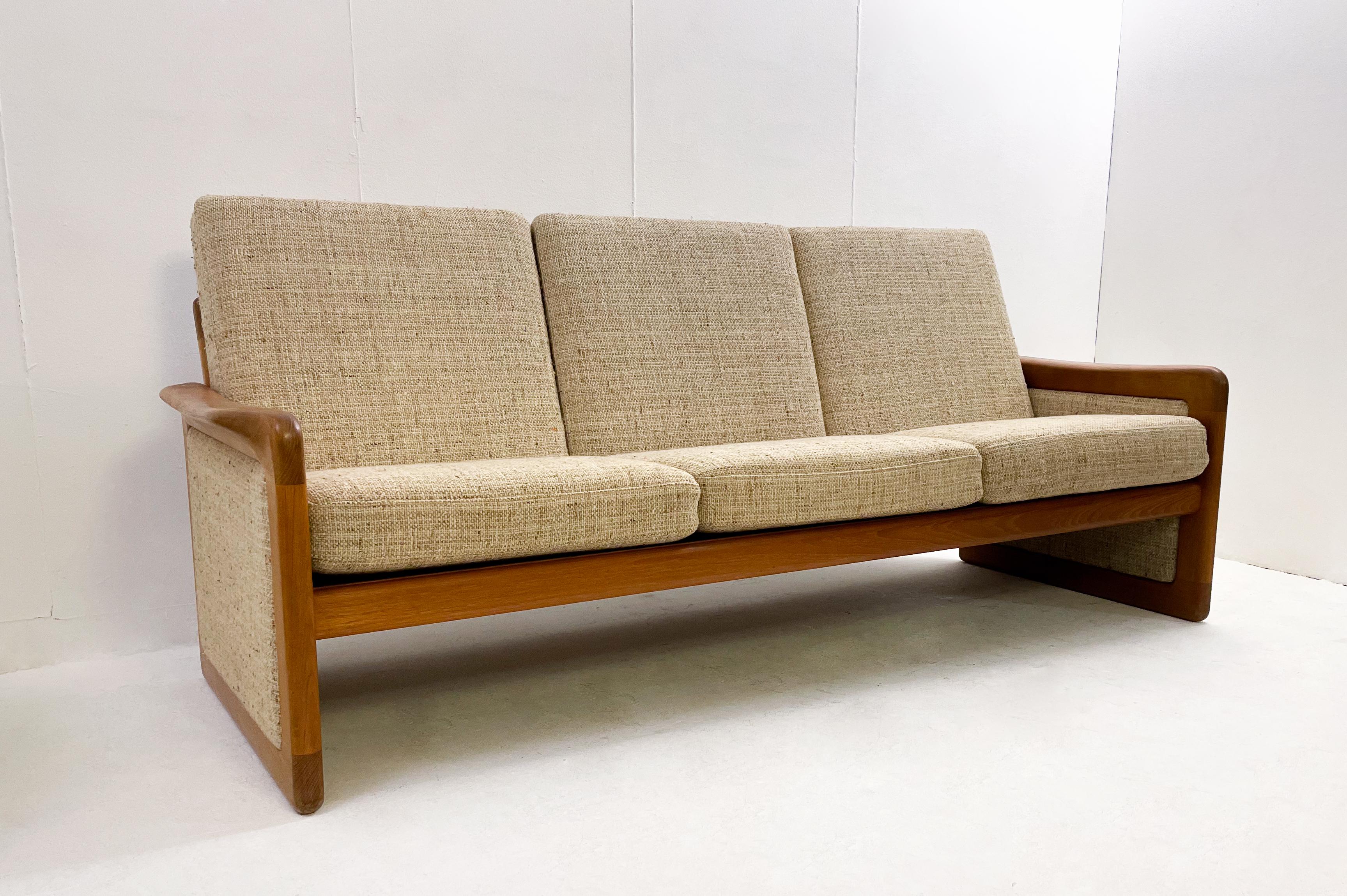 Mid-20th Century Mid-Century Teck and Beige Wool Cushions Sofa by Dyrlund, 1960s For Sale