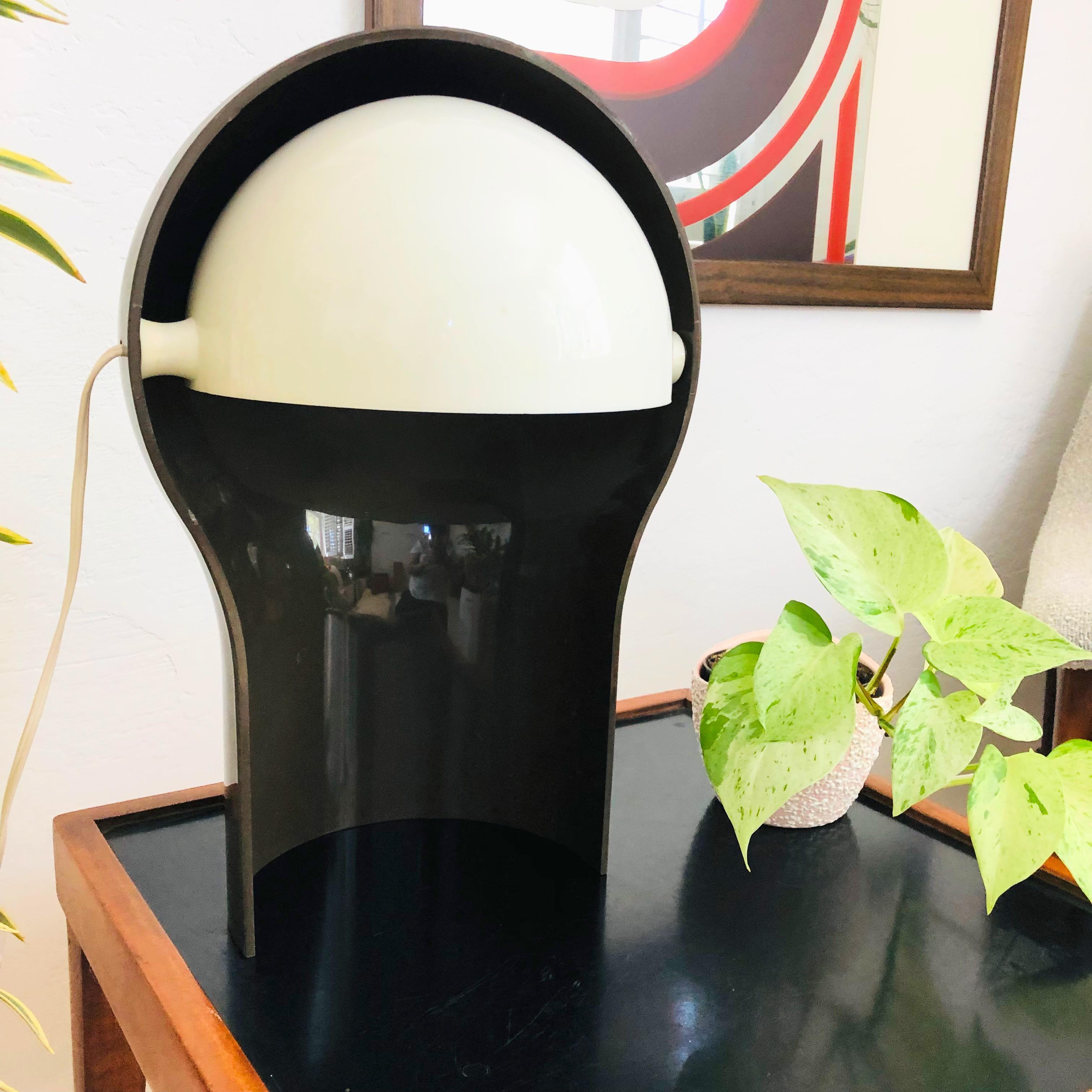 Plastic Mid Century Telegono Lamp by Vico Magistretti for Artemide