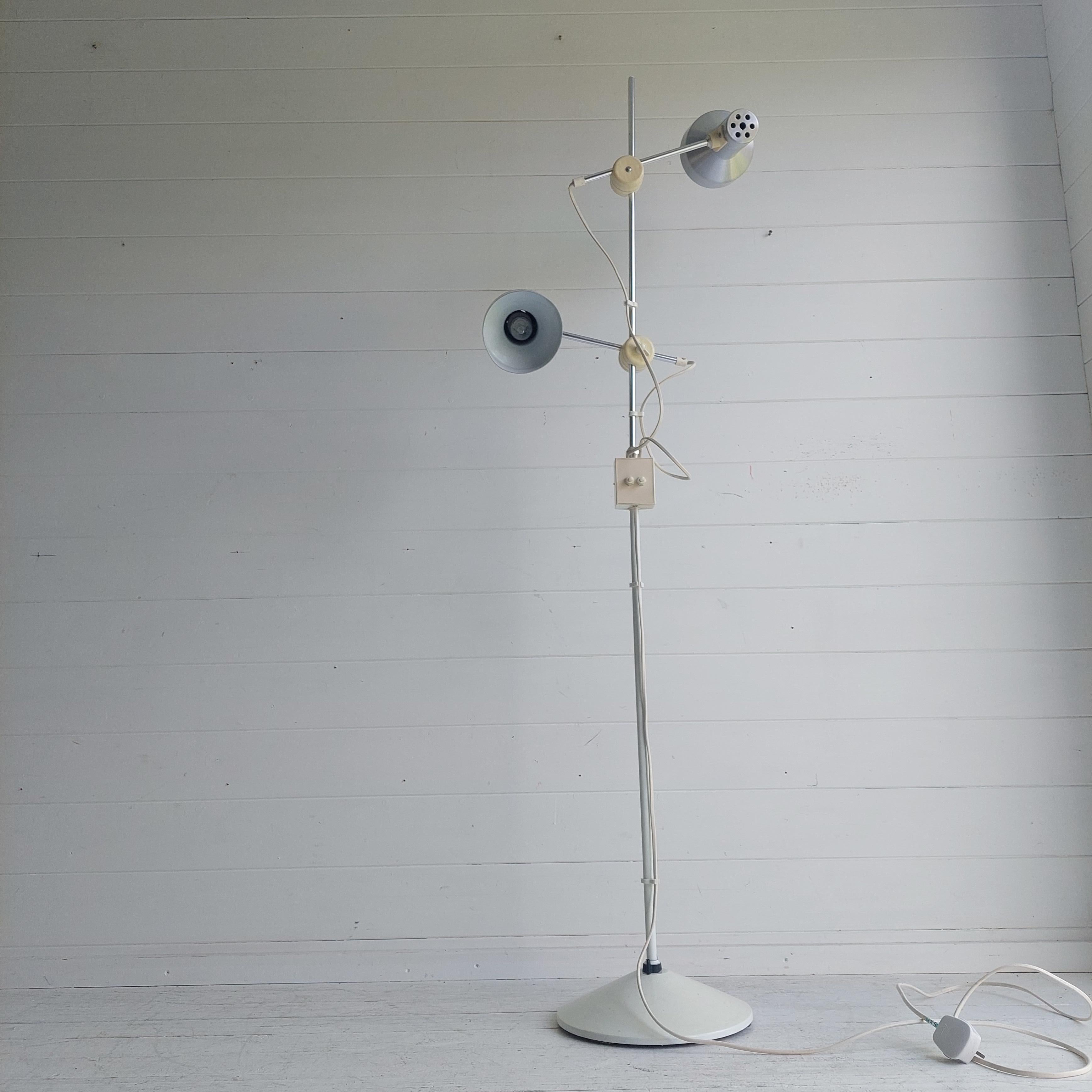 Mid century Terence Conran Floor lamp adjustable Maclamp for Habitat 1970s For Sale 3
