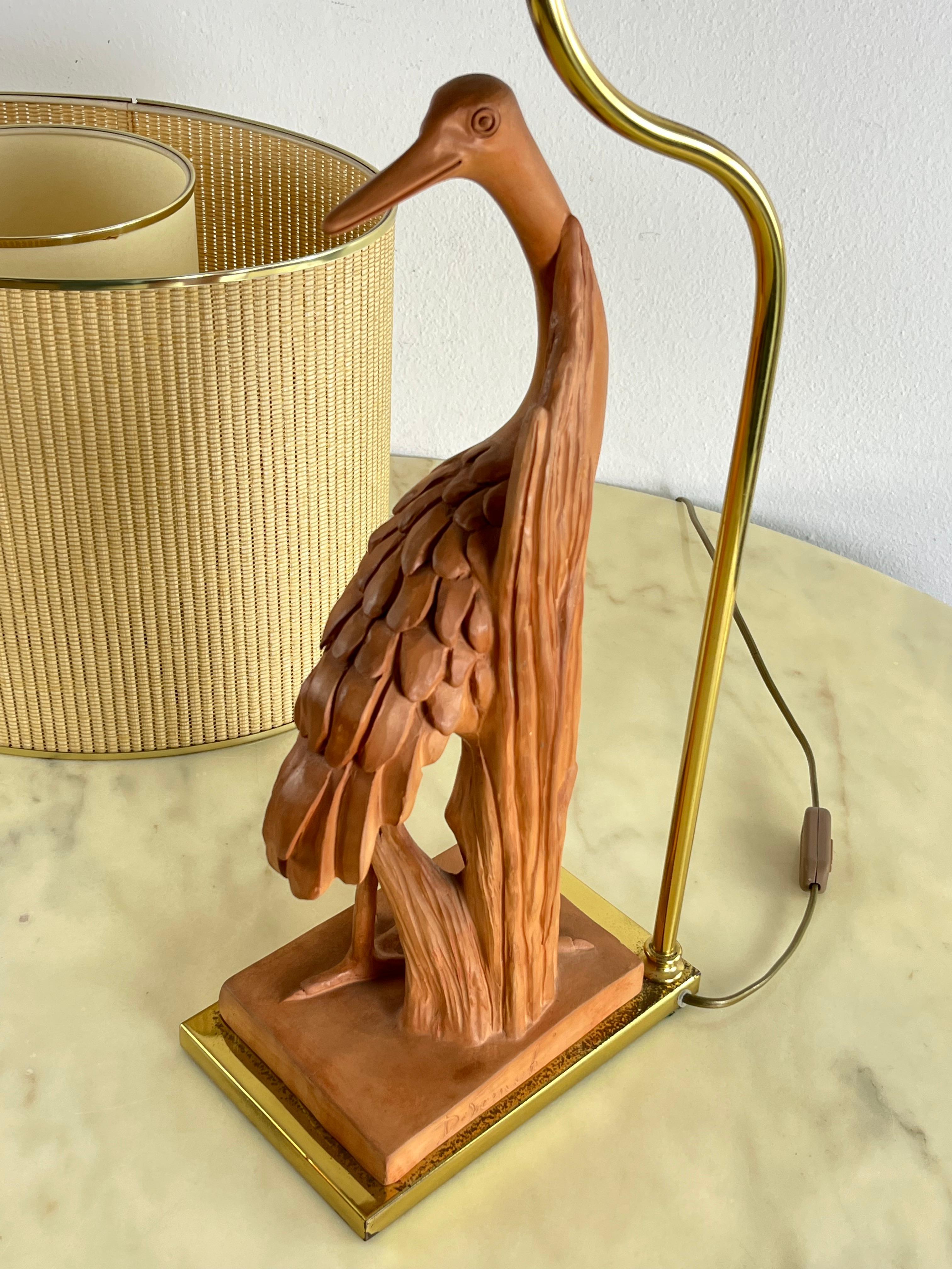 Laiton Lampe de table du milieu du siècle en terre cuite et laiton Design italien années 1960 en vente