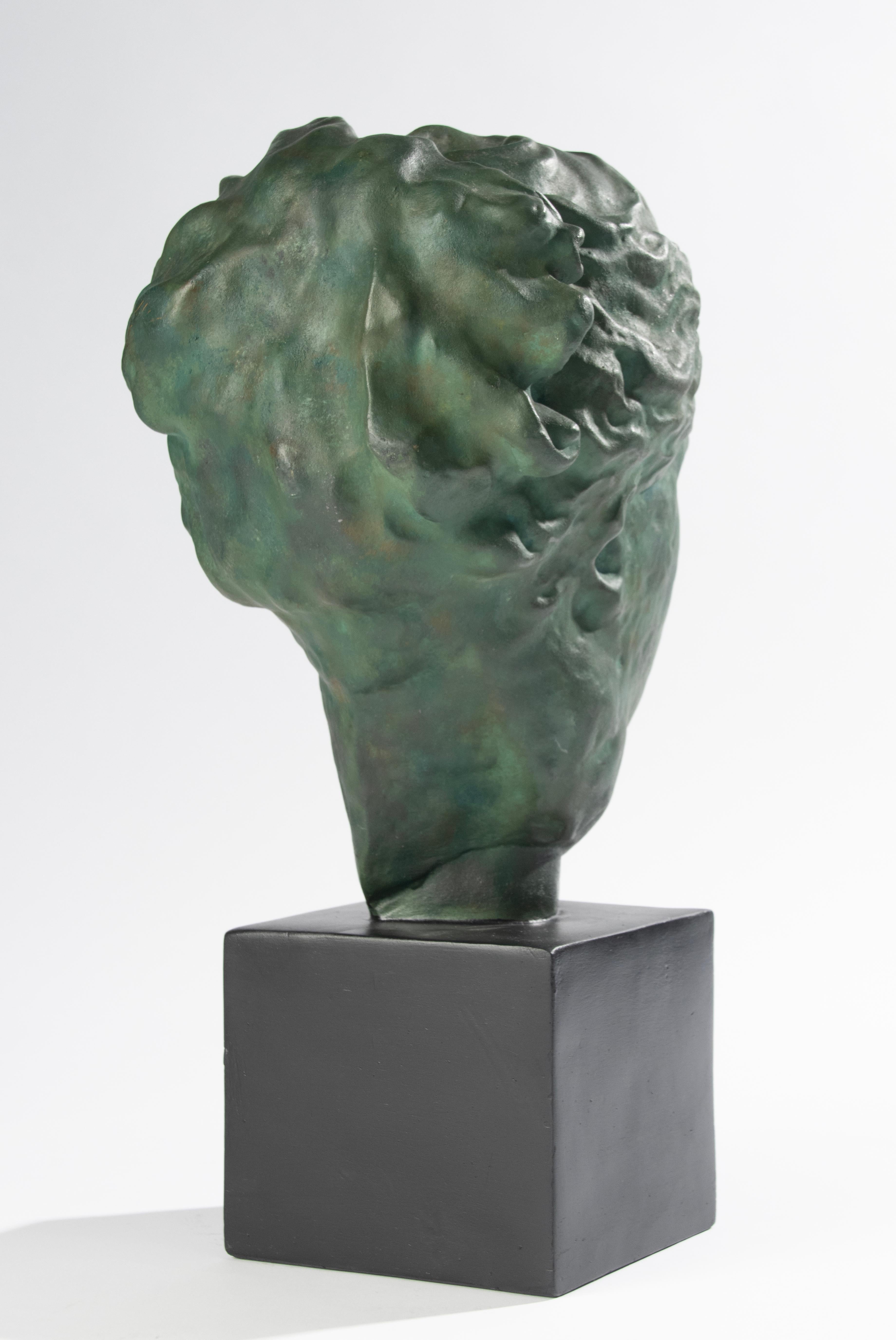 Escultura de terracota de mediados de siglo de la diosa griega Hygeia en venta 5