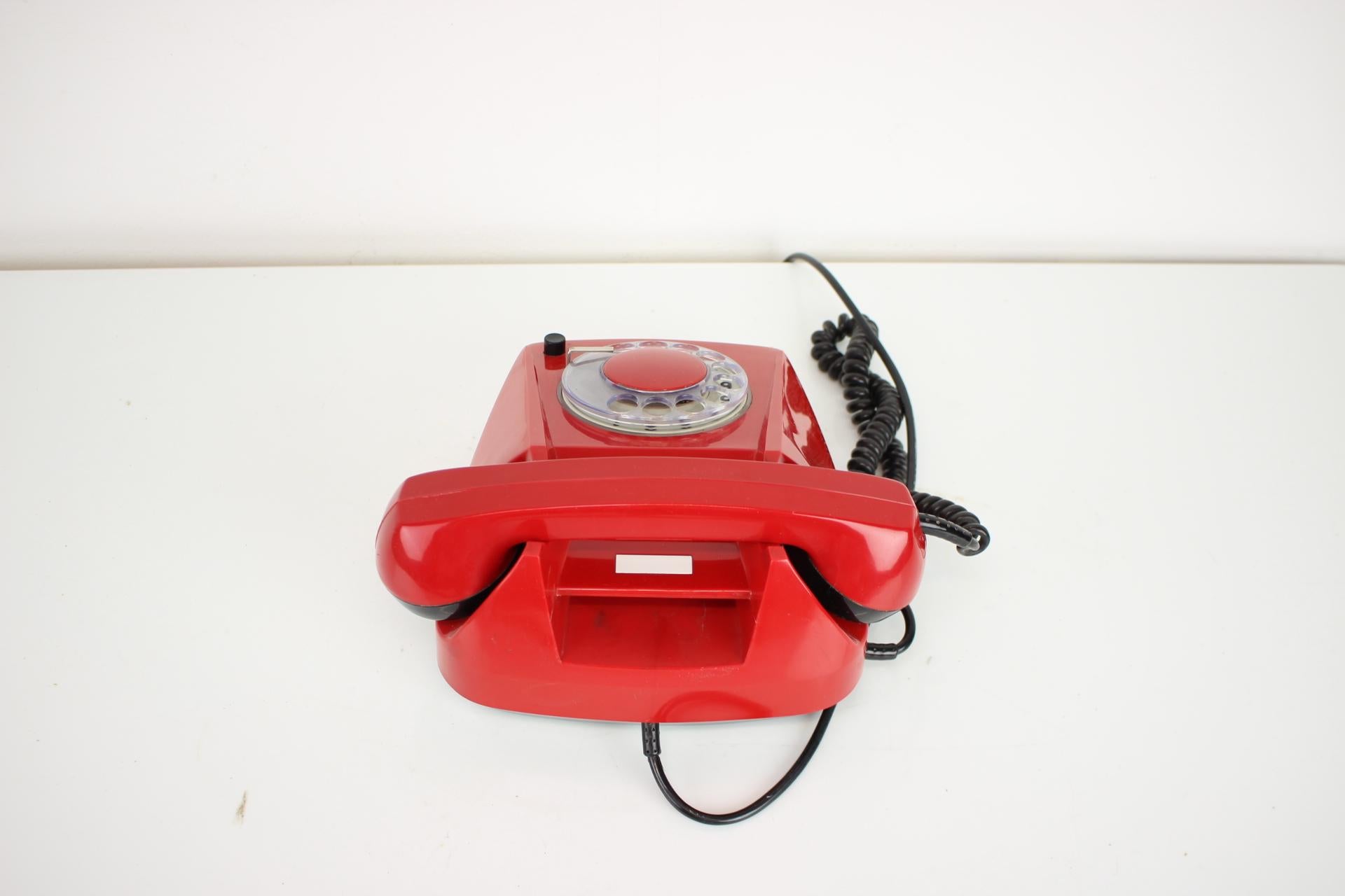 Tesla Design- Telefon aus der Mitte des Jahrhunderts, Tschechoslowakei, 1983. im Angebot 2