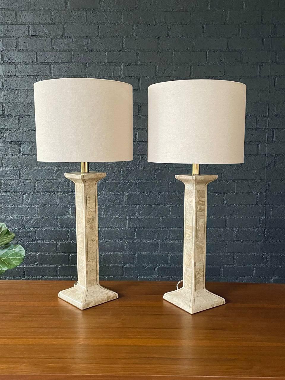 Lámparas de mesa de piedra teselada de mediados de siglo Coastal Modern Estadounidense en venta