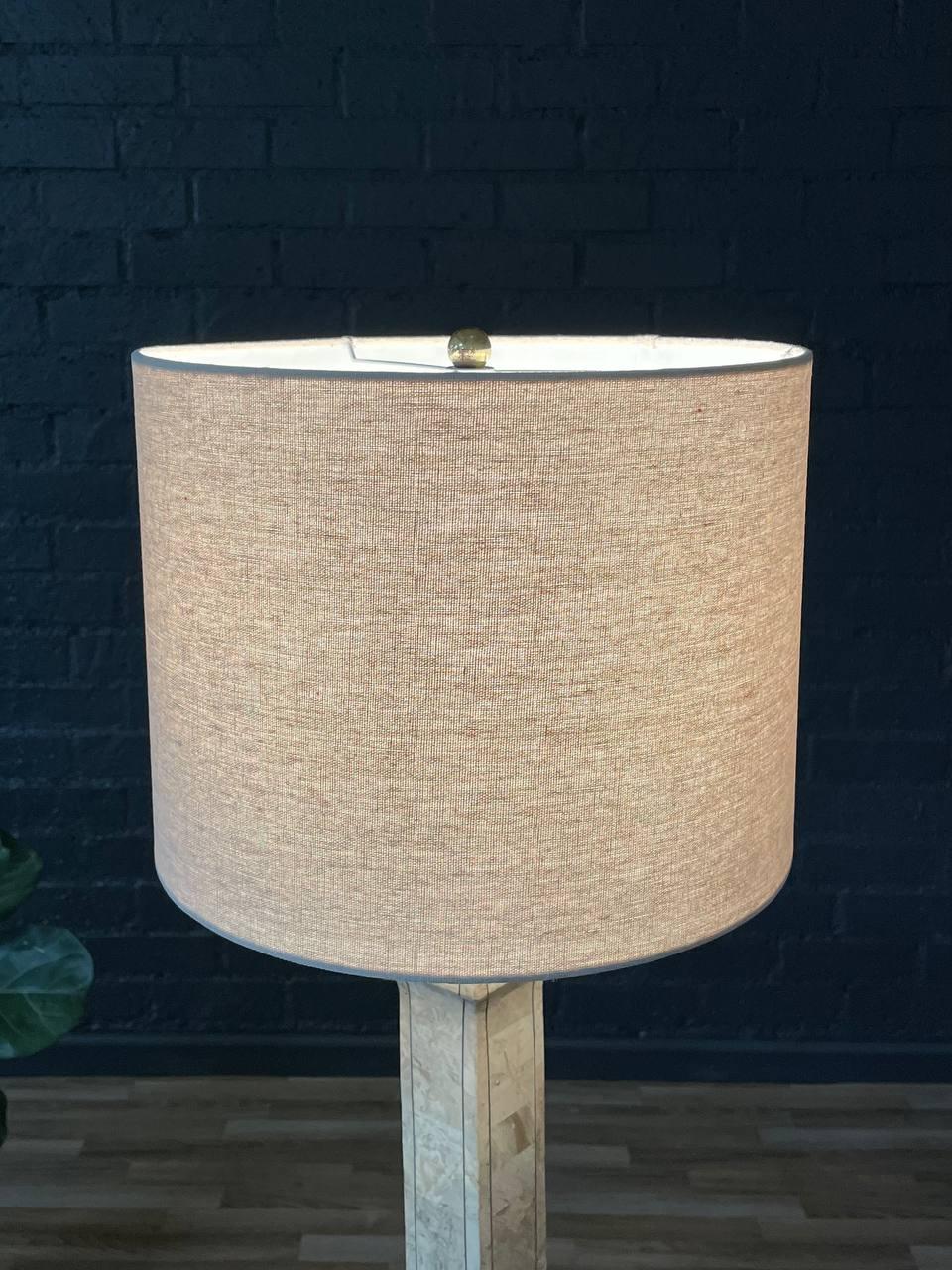 Lámparas de mesa de piedra teselada de mediados de siglo Coastal Modern en Bueno estado para la venta en Los Angeles, CA