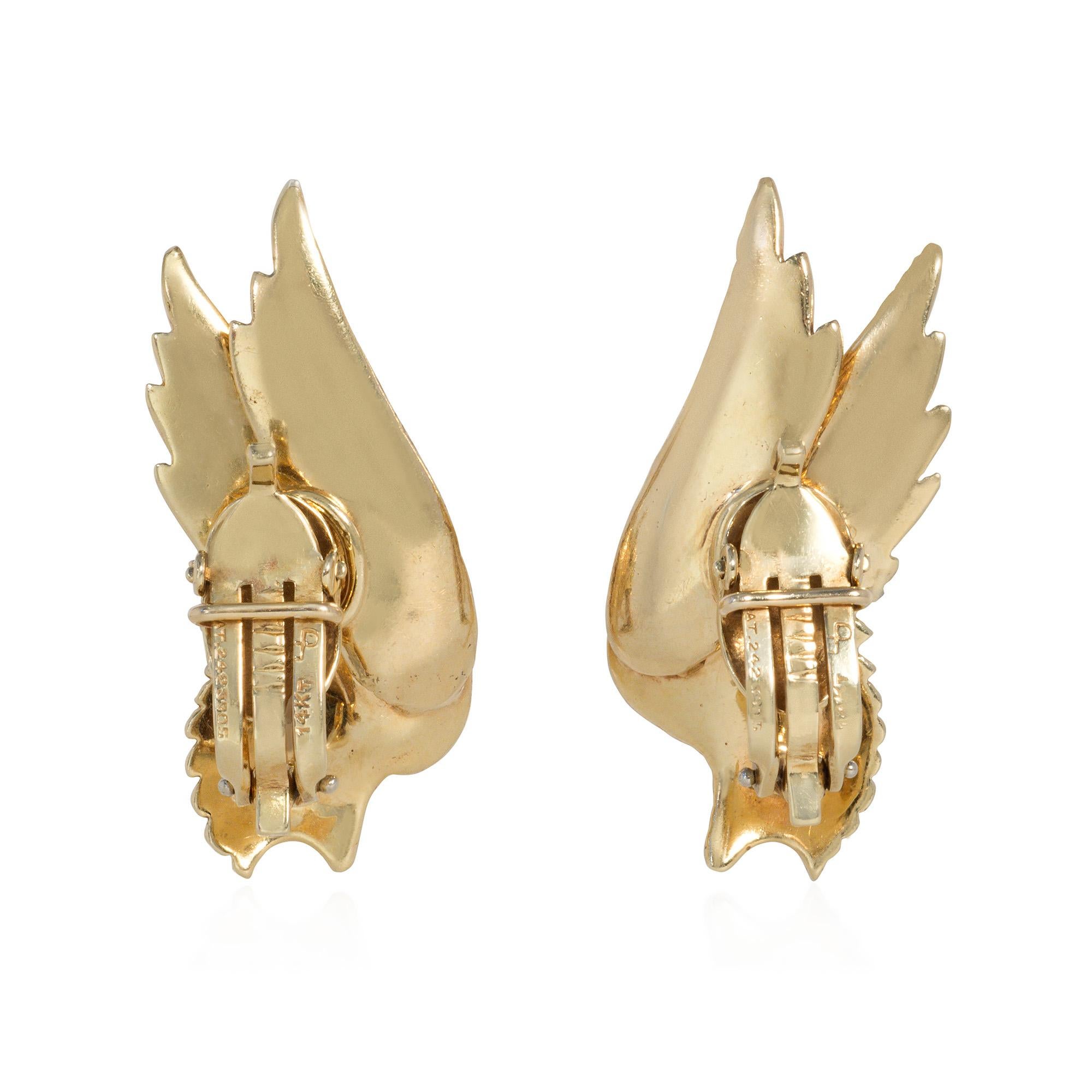 Neoclassical Mid-Century Textured Gold Clip Earrings in the Form of Angel Wings For Sale