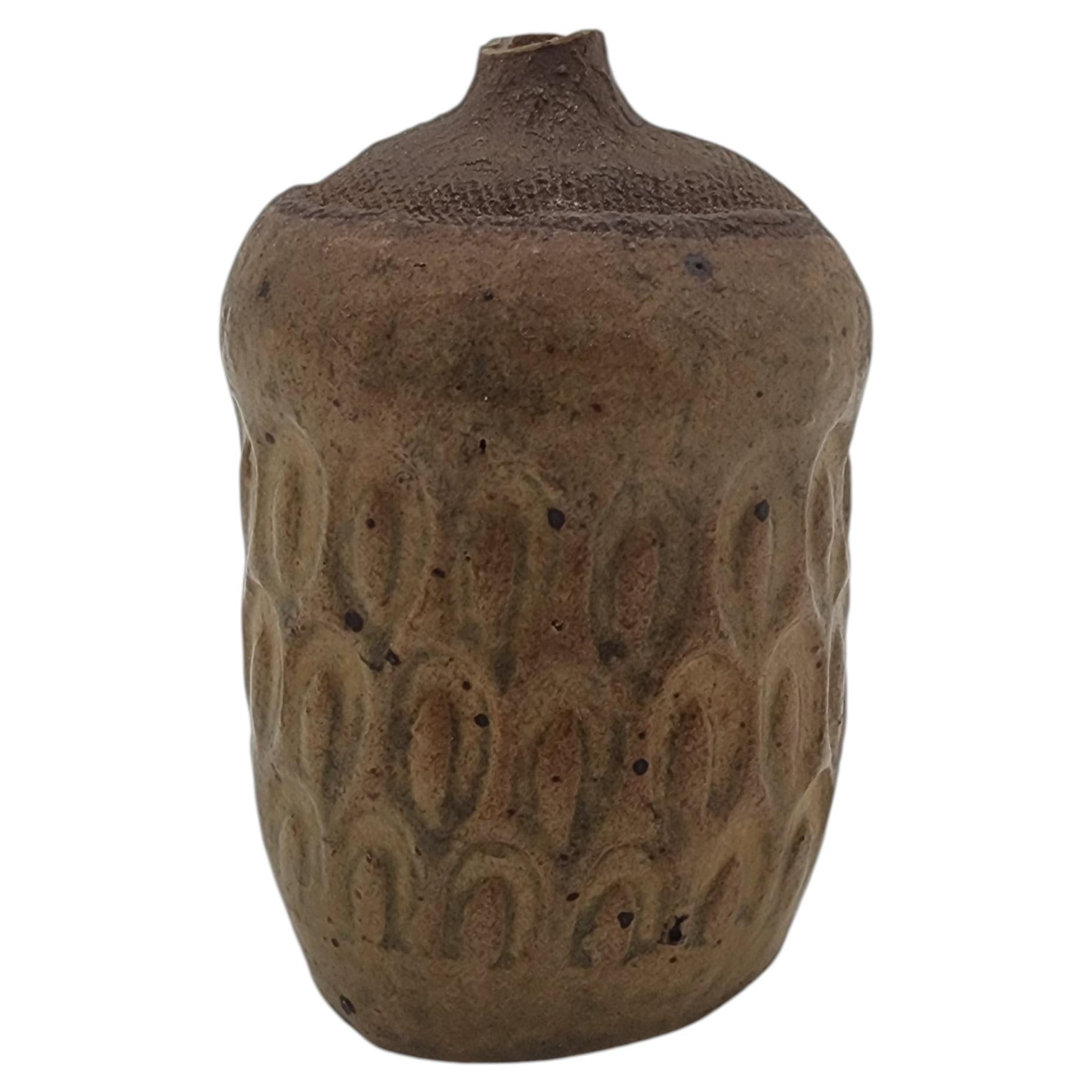 Vaso a bocciolo di Studio Pottery di metà secolo con smalto color terra