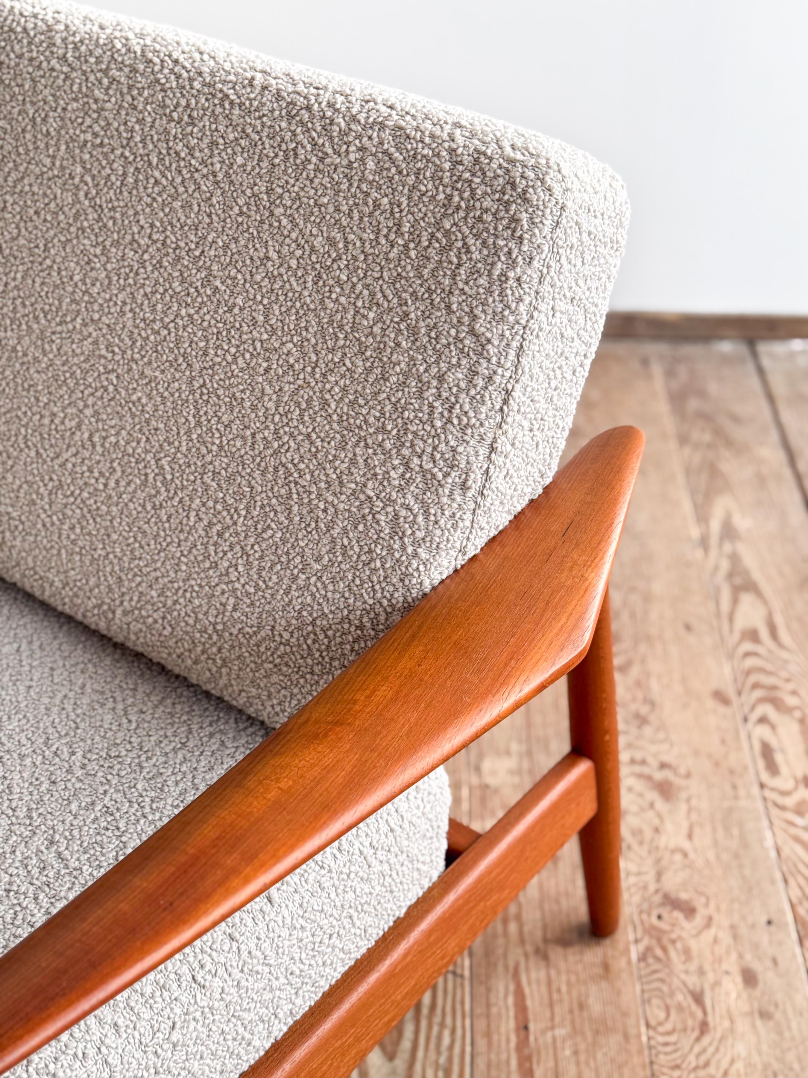 Divano con seduta a T di metà secolo, divano in teak di Arne Vodder per France & Søn in vendita 6