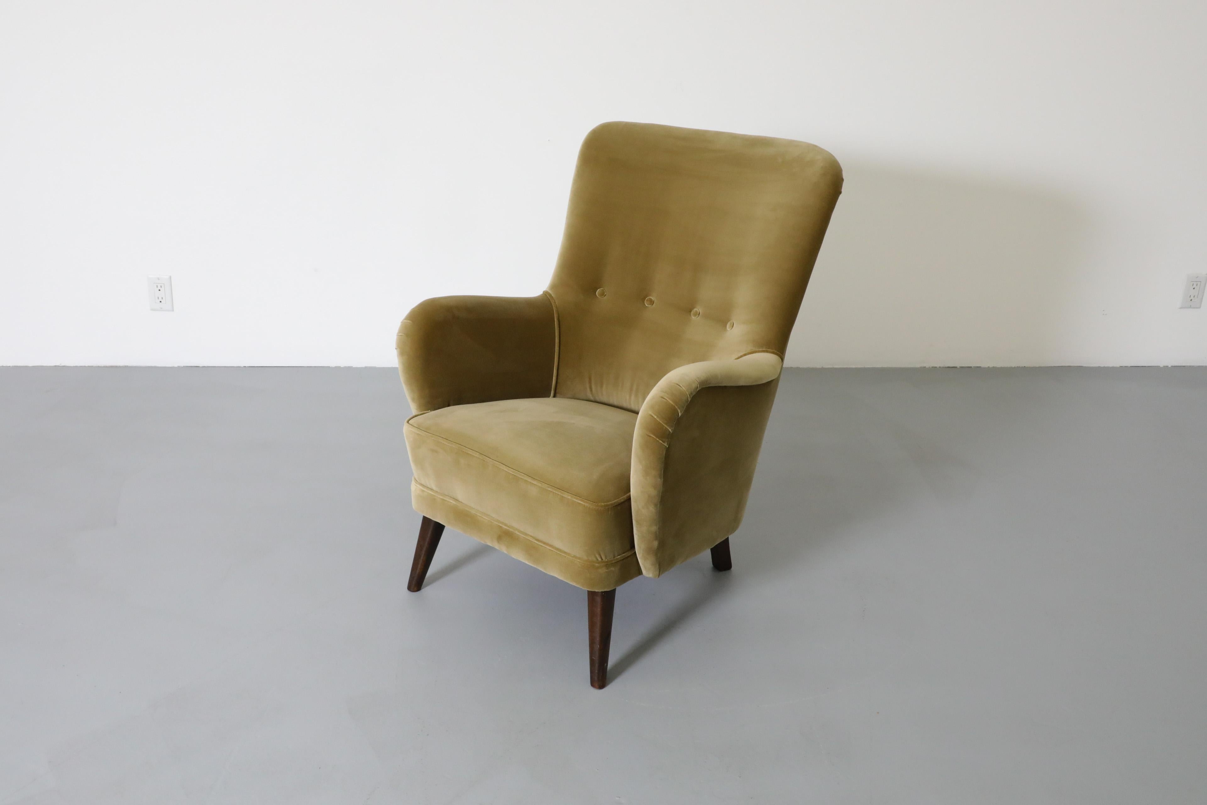 Mid-Century Theo Ruth Velvet Leaf Green Lounge Chair 1