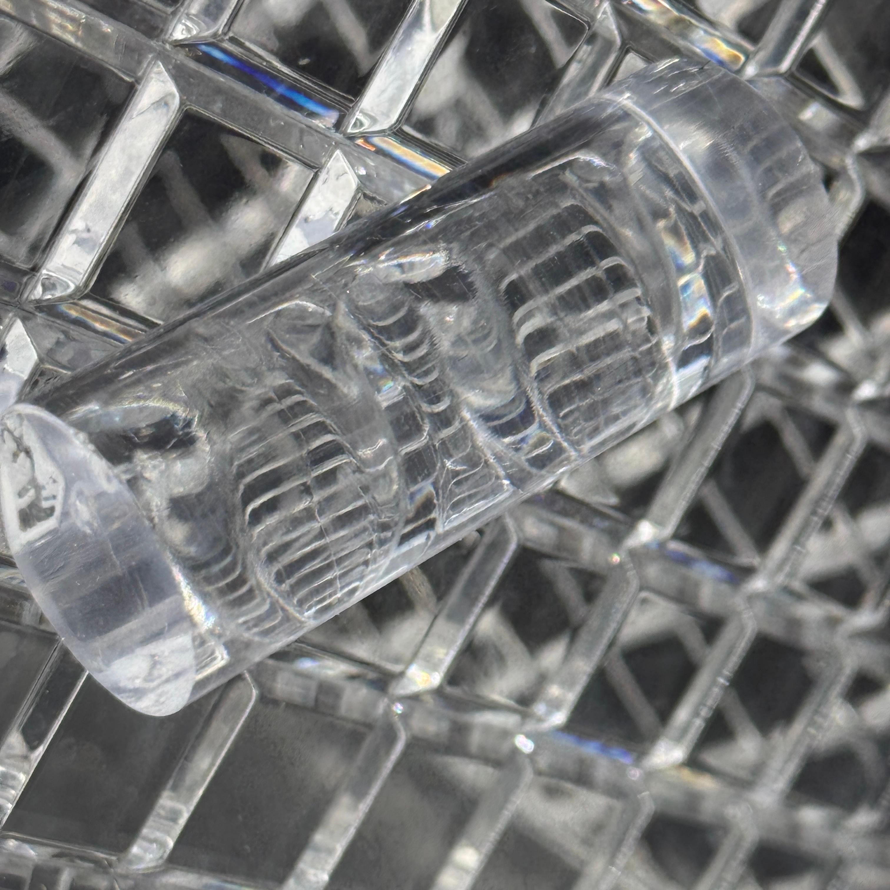 Secchiello per il ghiaccio in lucite spessa di metà secolo con manici Articoli da bar in vendita 8