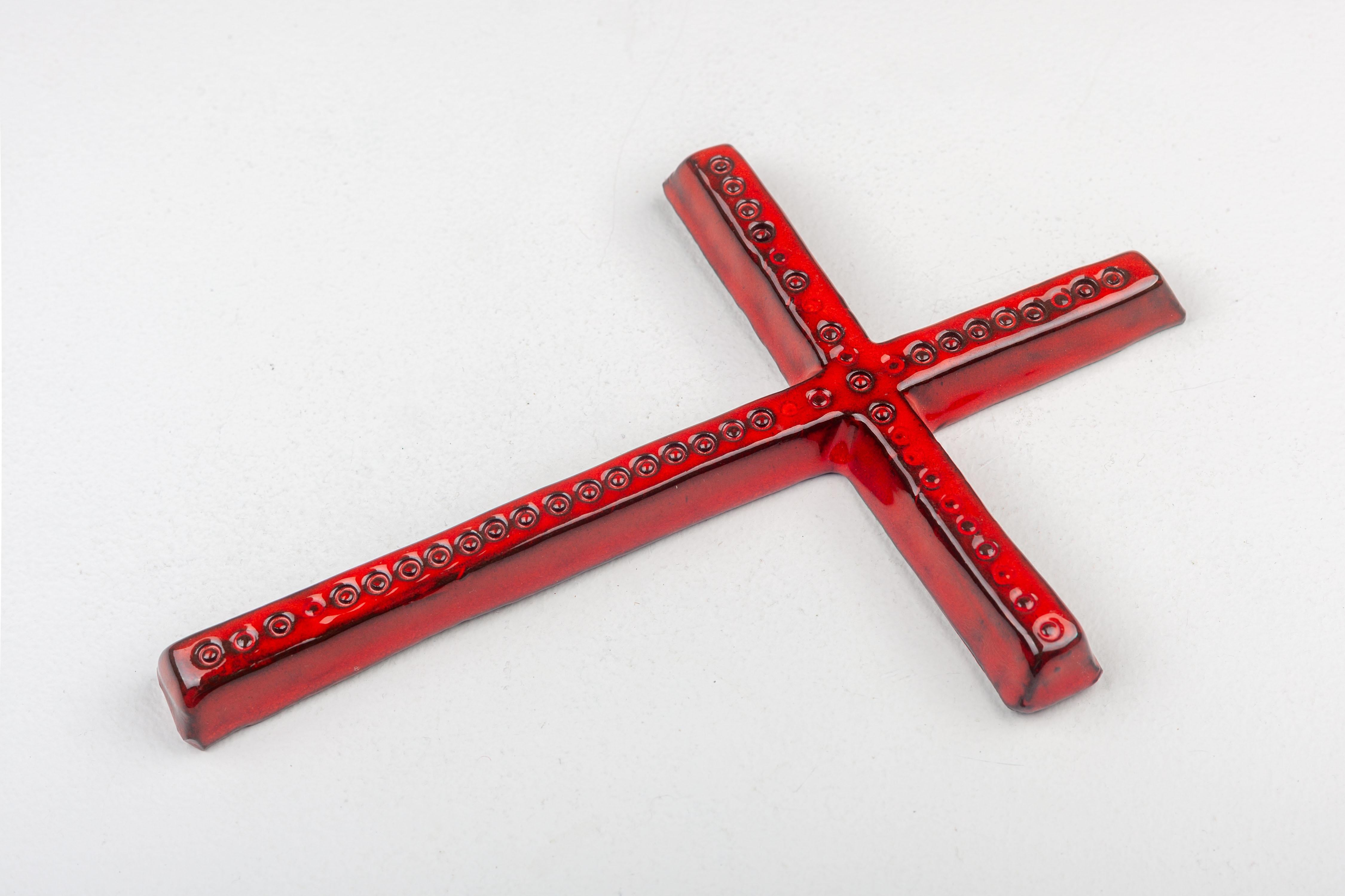 Mid Century Thin Glossy Red Ceramic Wall Cross with Embossed Circles Pattern For Sale 1