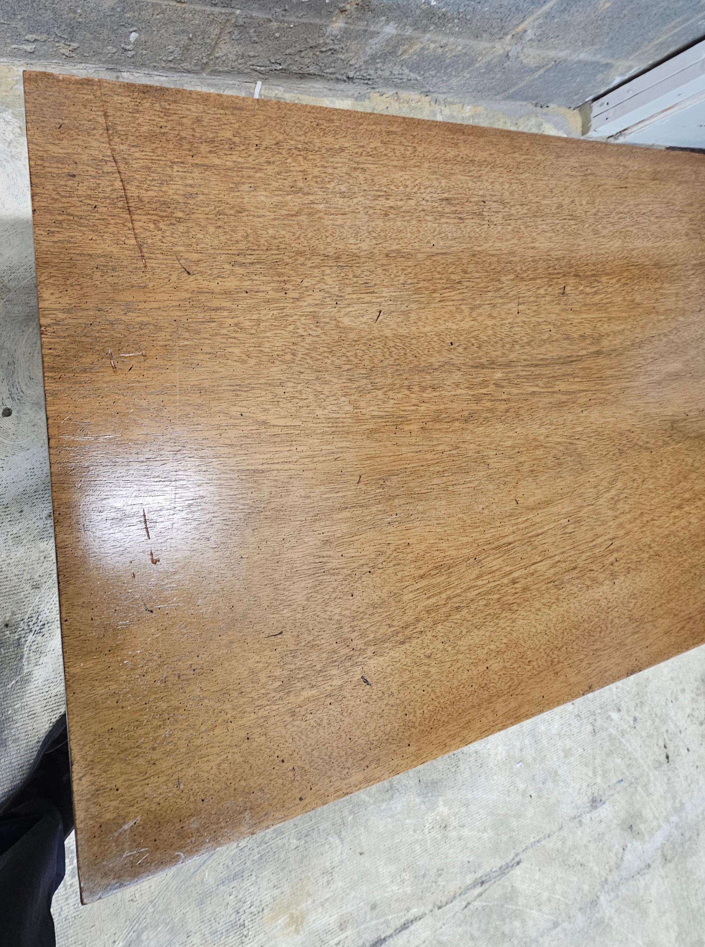 Mid Century Thomasville Italian Tuscan Style Walnut Bedside Tables, Pair For Sale 5