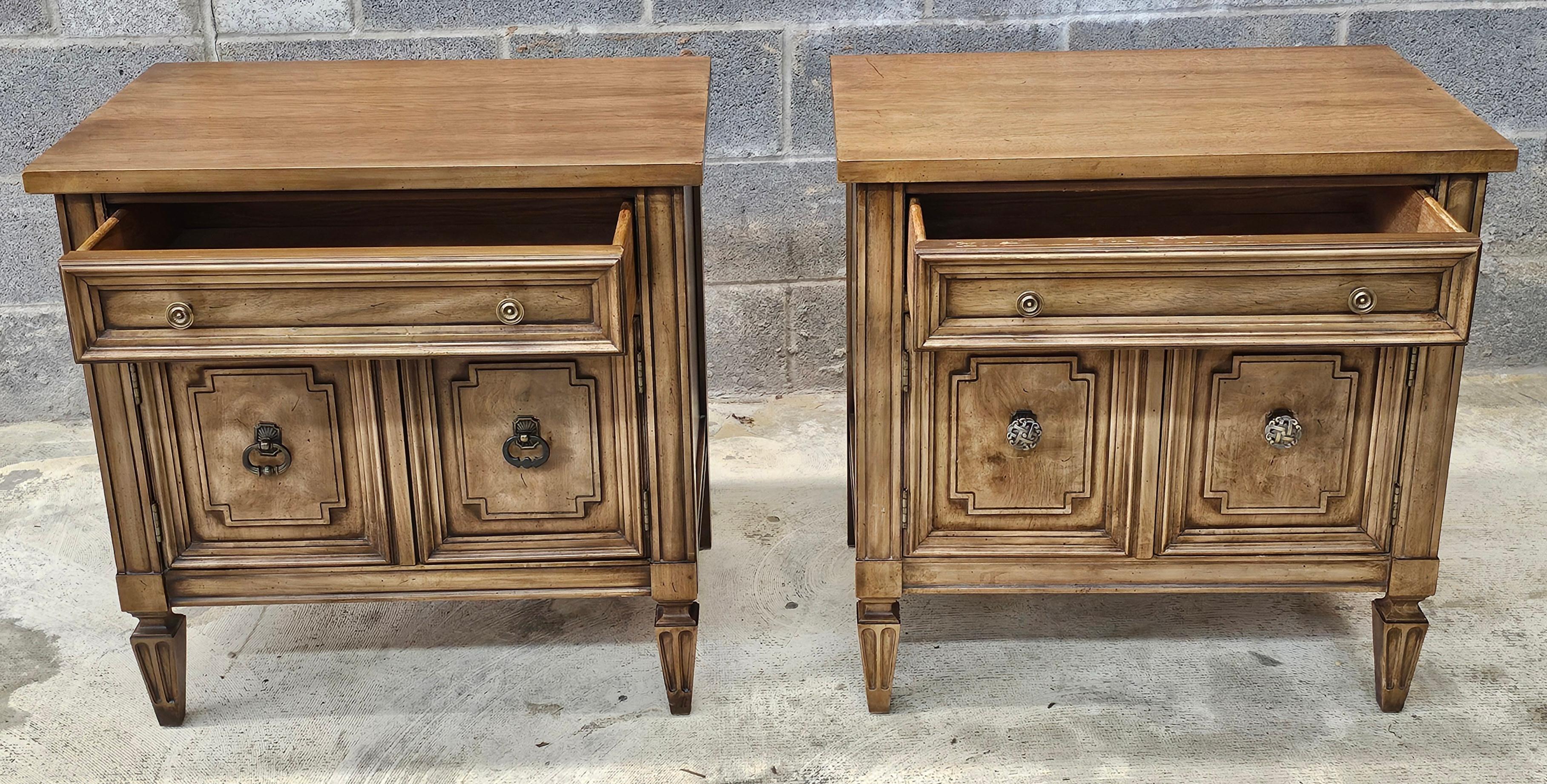 Mid-Century Modern Mid Century Thomasville Italian Tuscan Style Walnut Bedside Tables, Pair For Sale