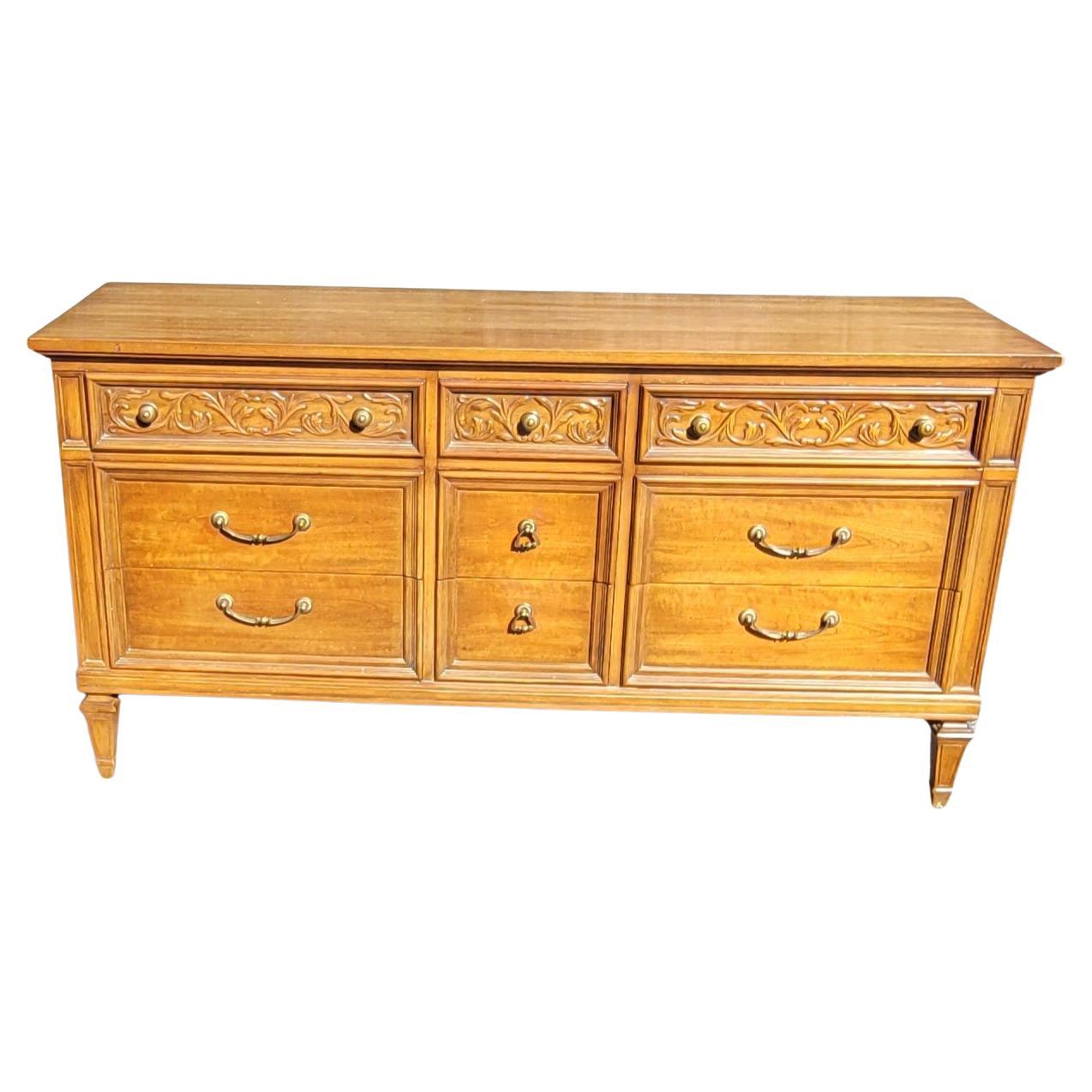 Mid-Century Thomasville Neoclassical French Style Fruitwood Chest of Drawers For Sale 3