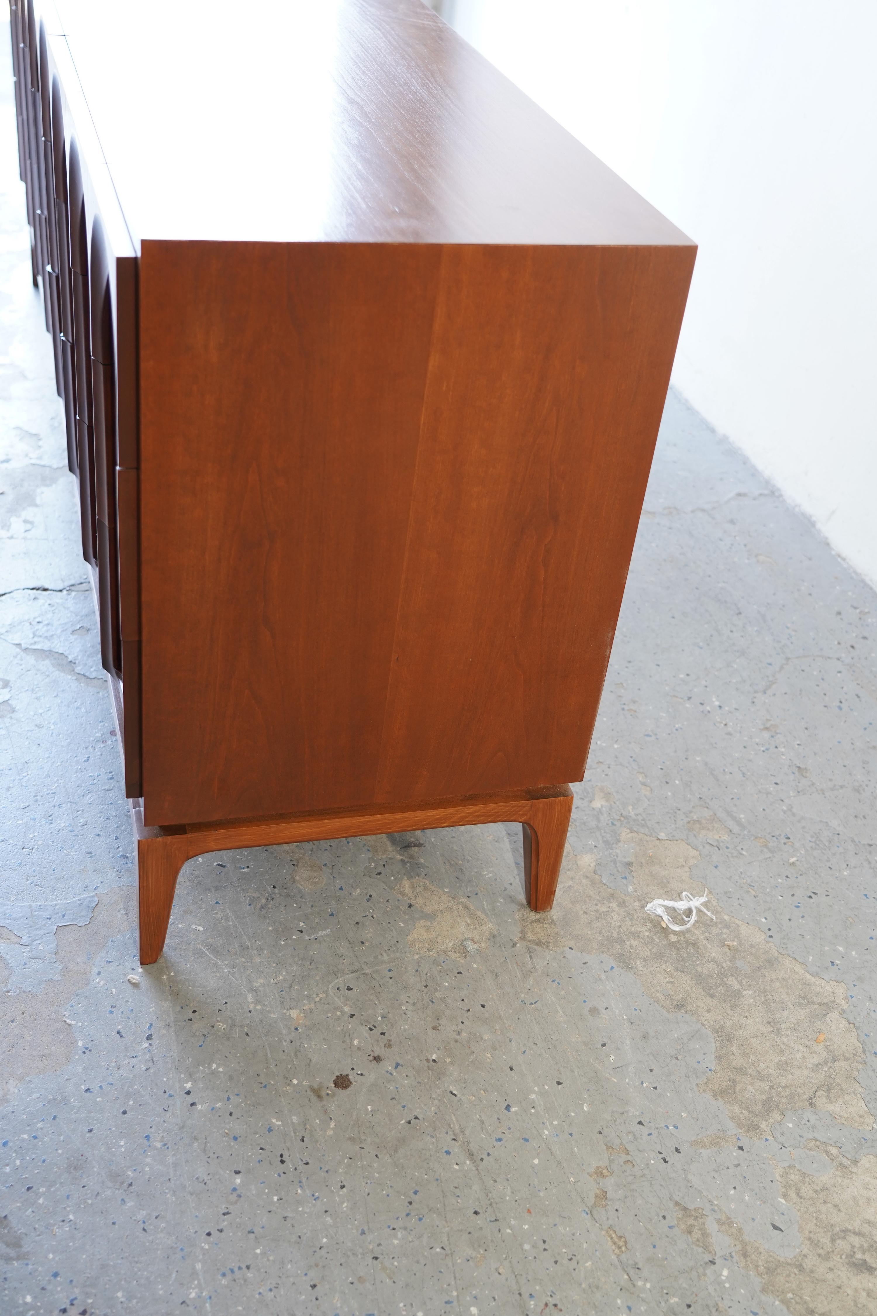 American Mid Century  Thomasville Sculptural Dresser Walnut & Olive Burl wood