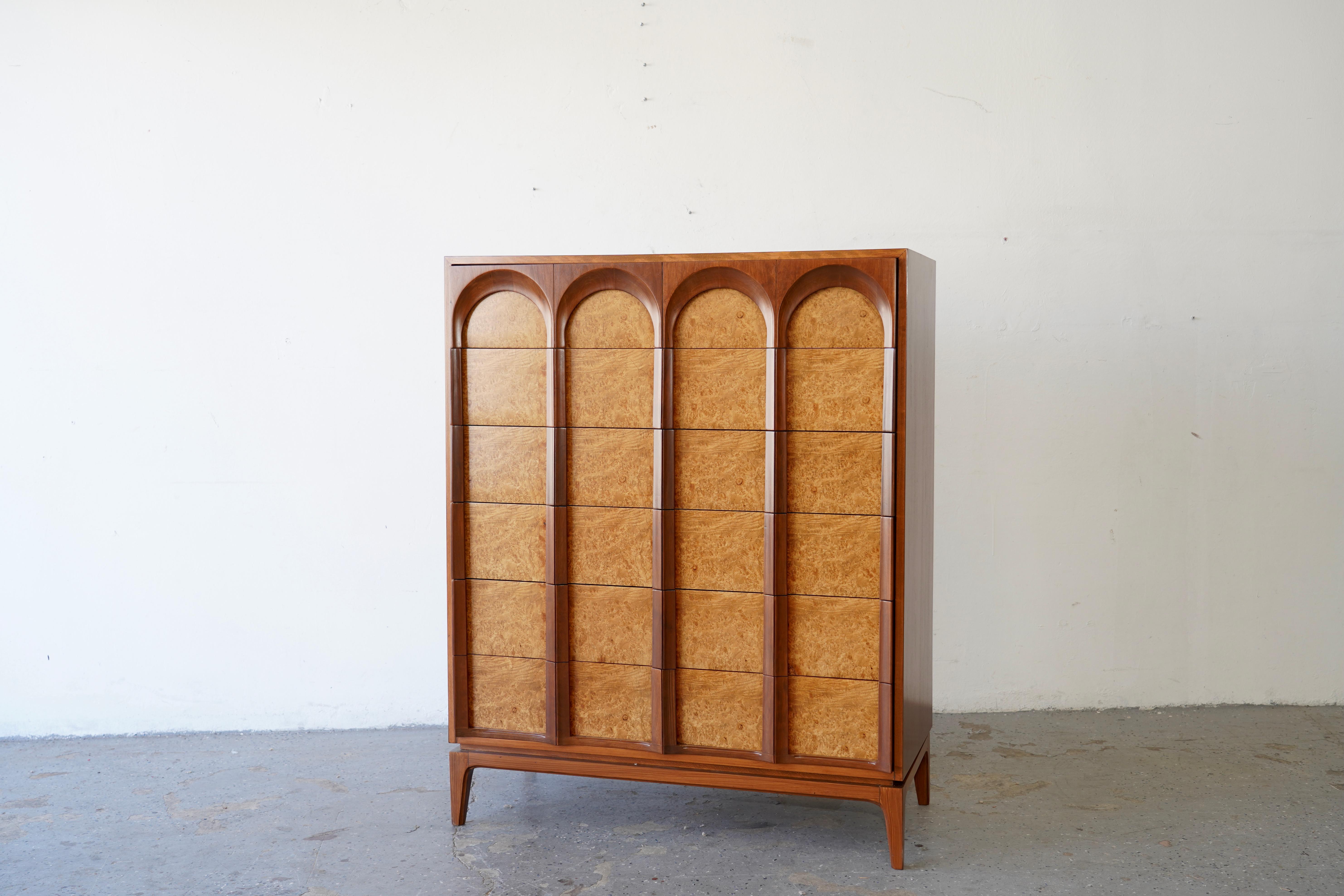 Mid Century  Thomasville Sculptural  Tall Dresser Walnut & Olive Burl For Sale 5