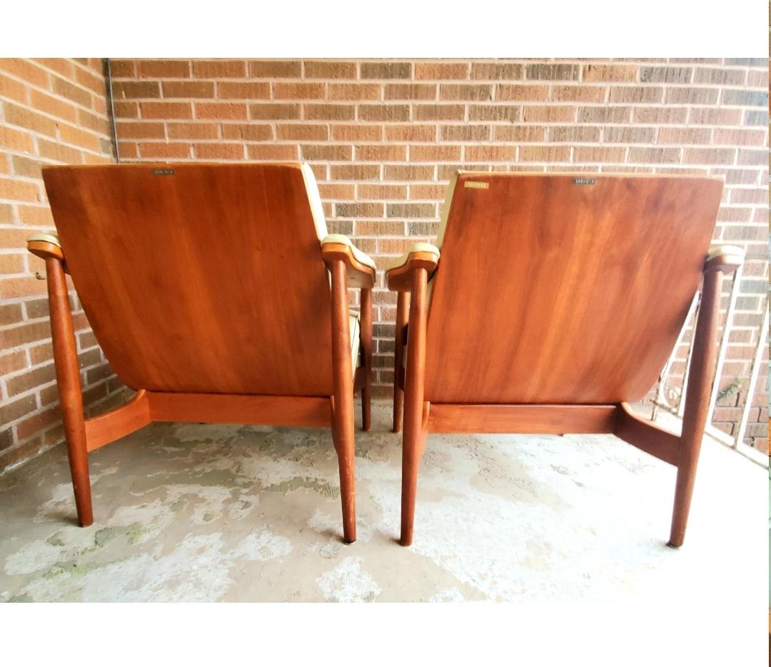 Paire de fauteuils danois en bois courbé Thonet du milieu du siècle dernier en vente 4