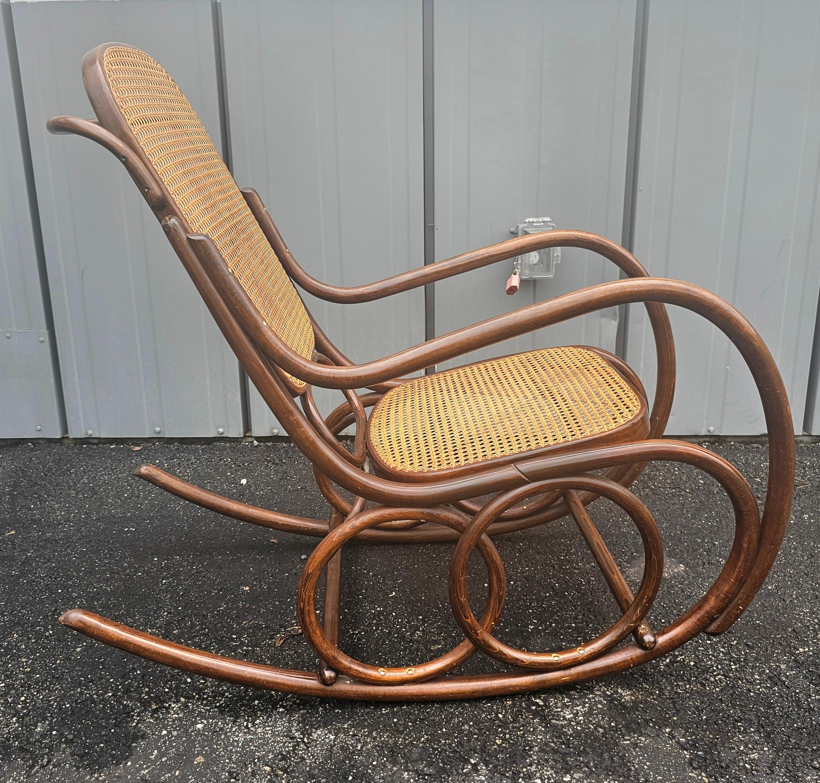 Mid Century Thonet No 10 Bentwood and Cane Rocker w/ Rose Damask Velvet Cushions In Good Condition For Sale In Germantown, MD