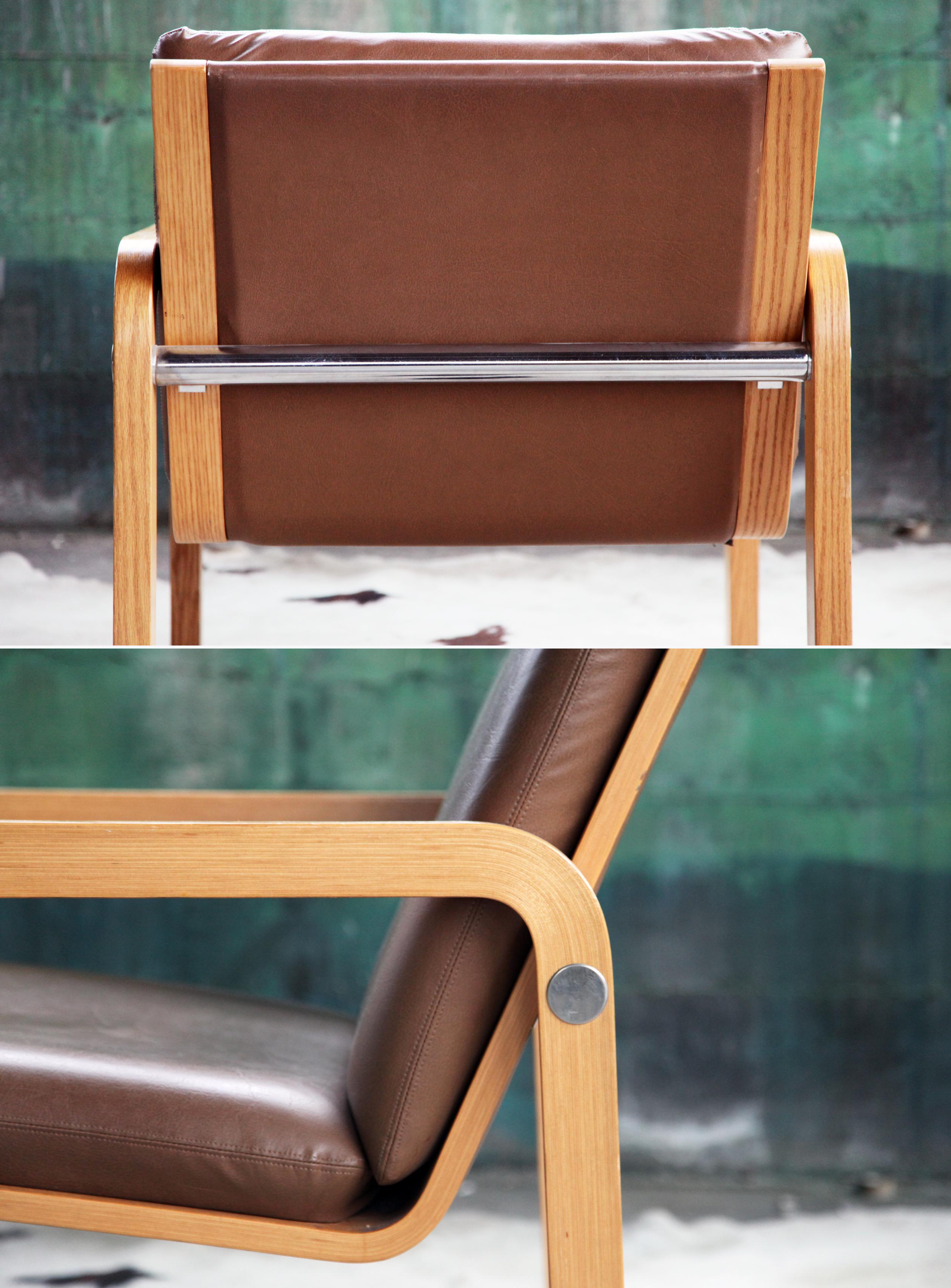 Thonet-Sessel aus Eichenholz, Bugholz und Chrom im Zustand „Gut“ im Angebot in Madison, WI