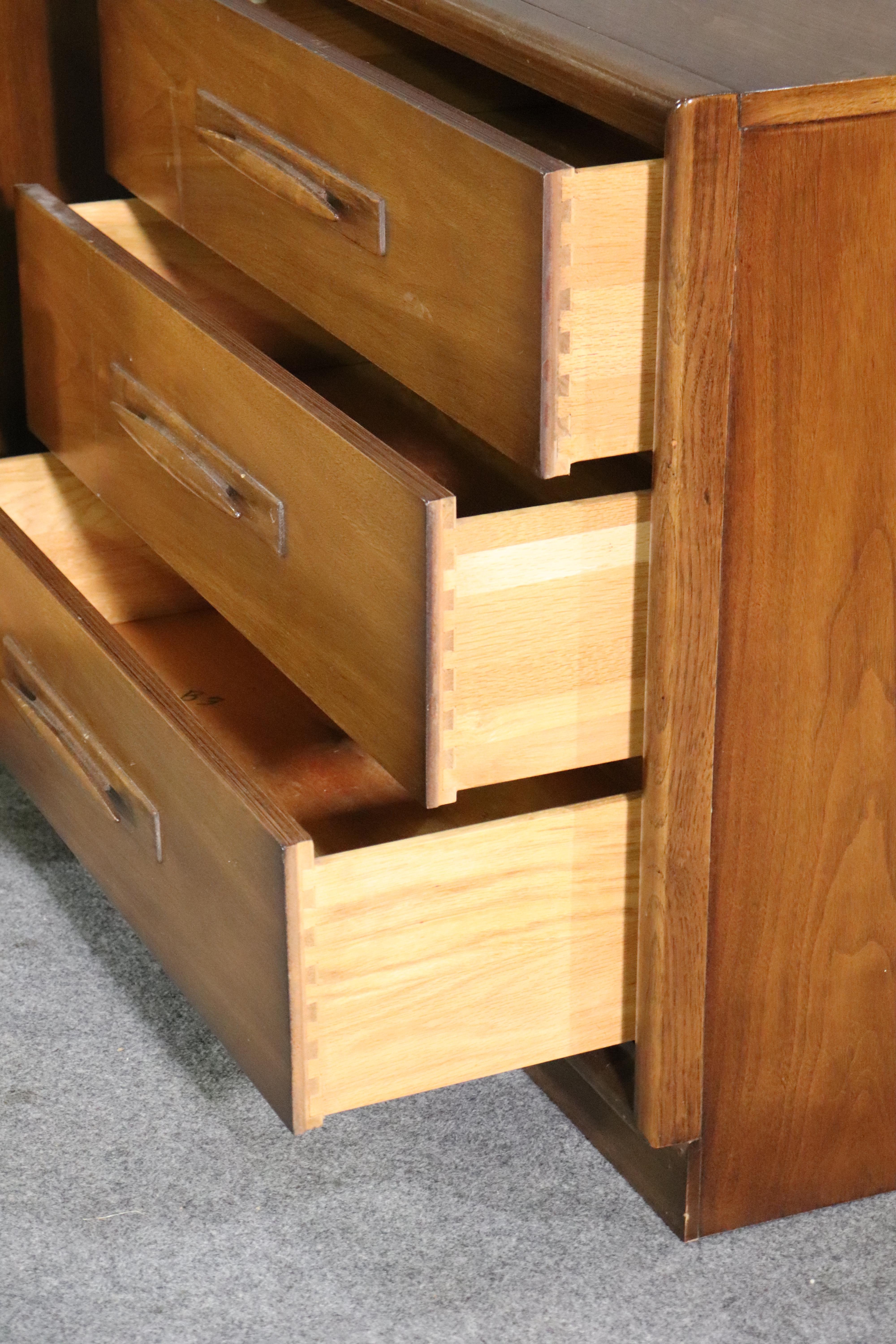broyhill chest of drawers
