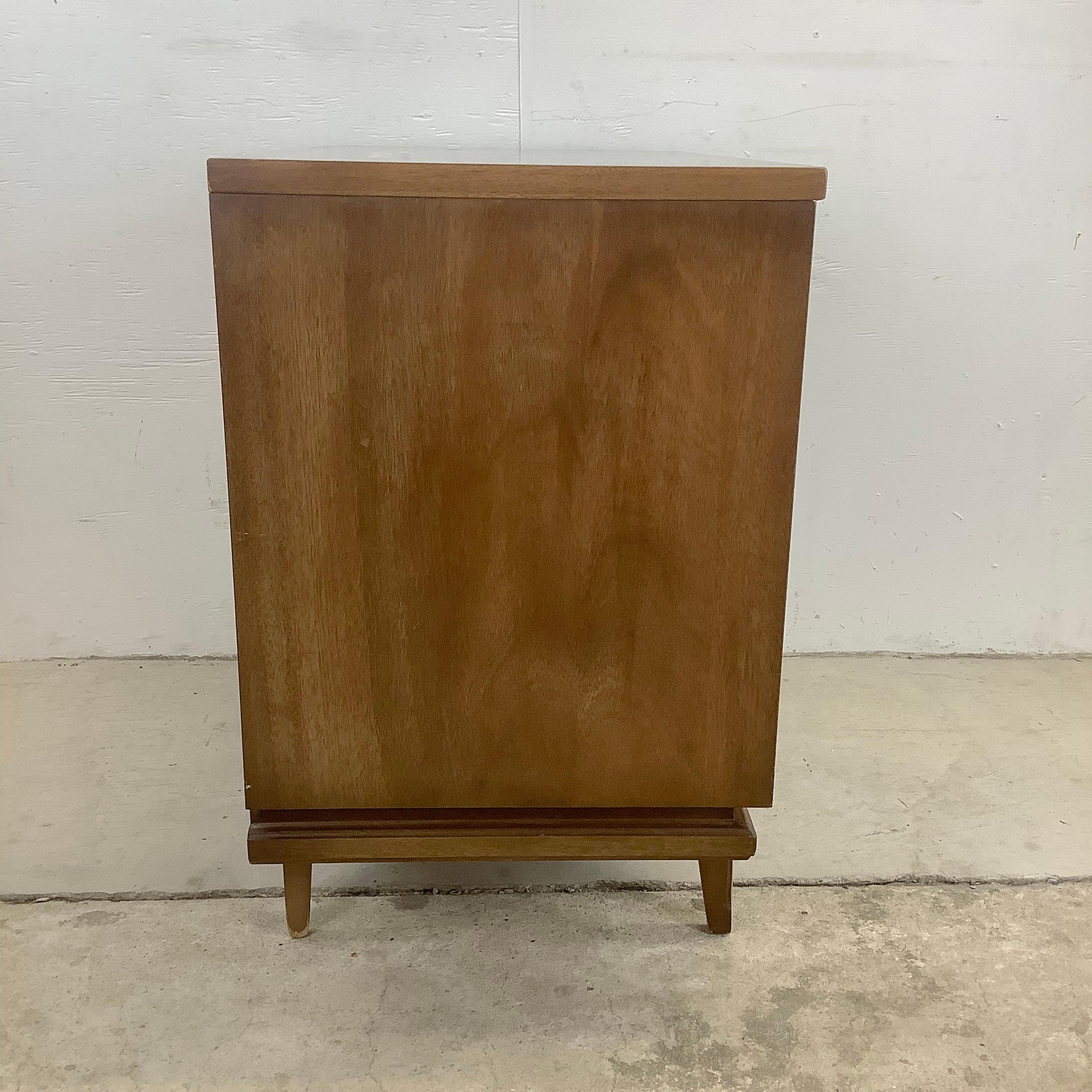 Mid-Century Three Drawer Concave Front Dresser 9