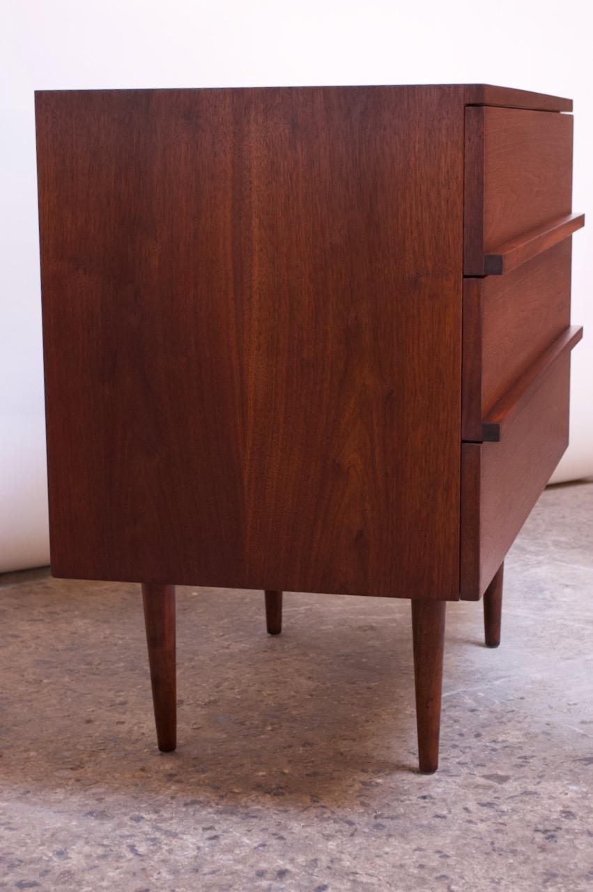 Midcentury Three-Drawer Walnut Chest by Mel Smilow In Good Condition In Brooklyn, NY