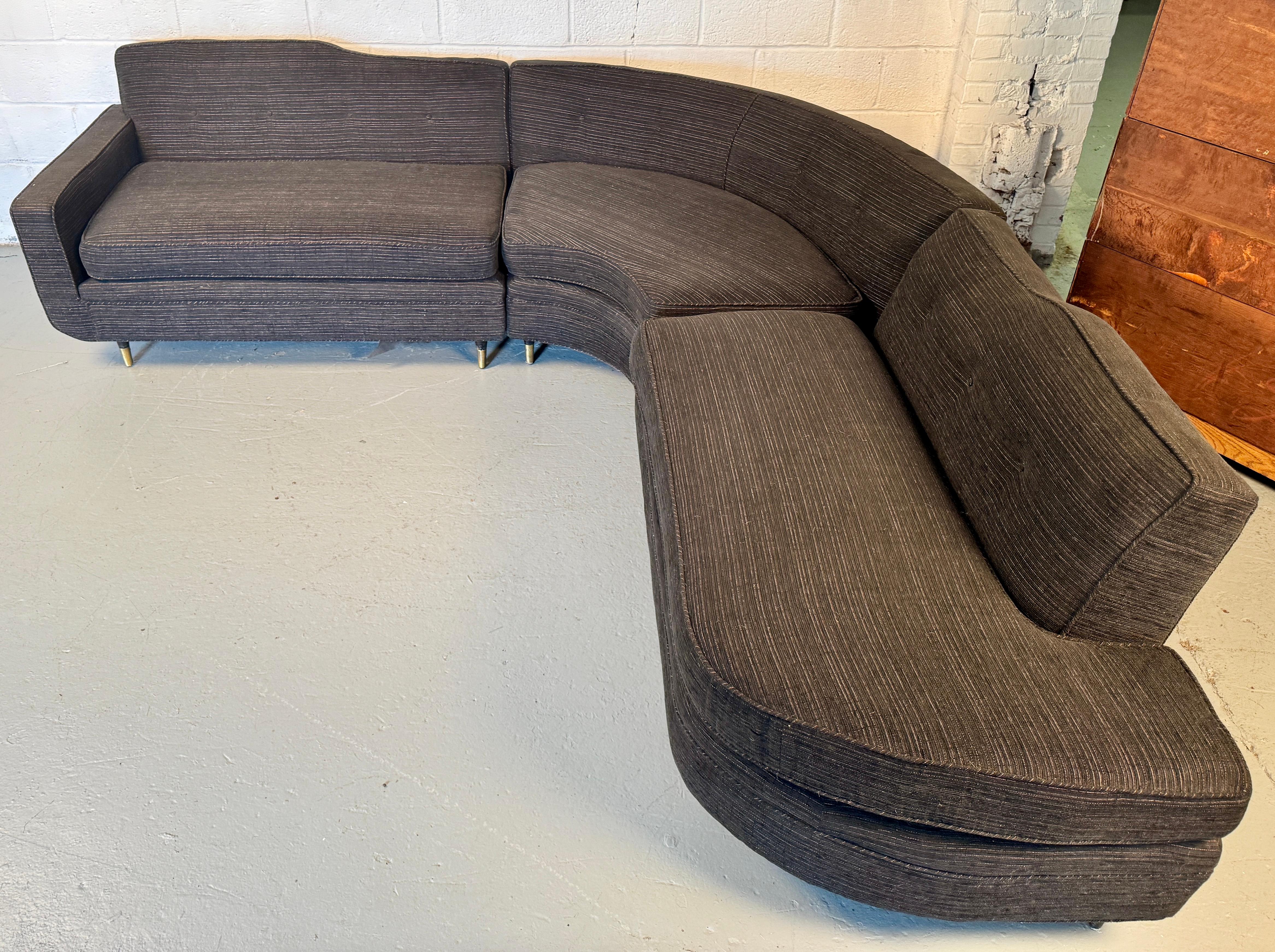 Mid-Century Three Piece Sectional Couch In Good Condition For Sale In Brooklyn, NY
