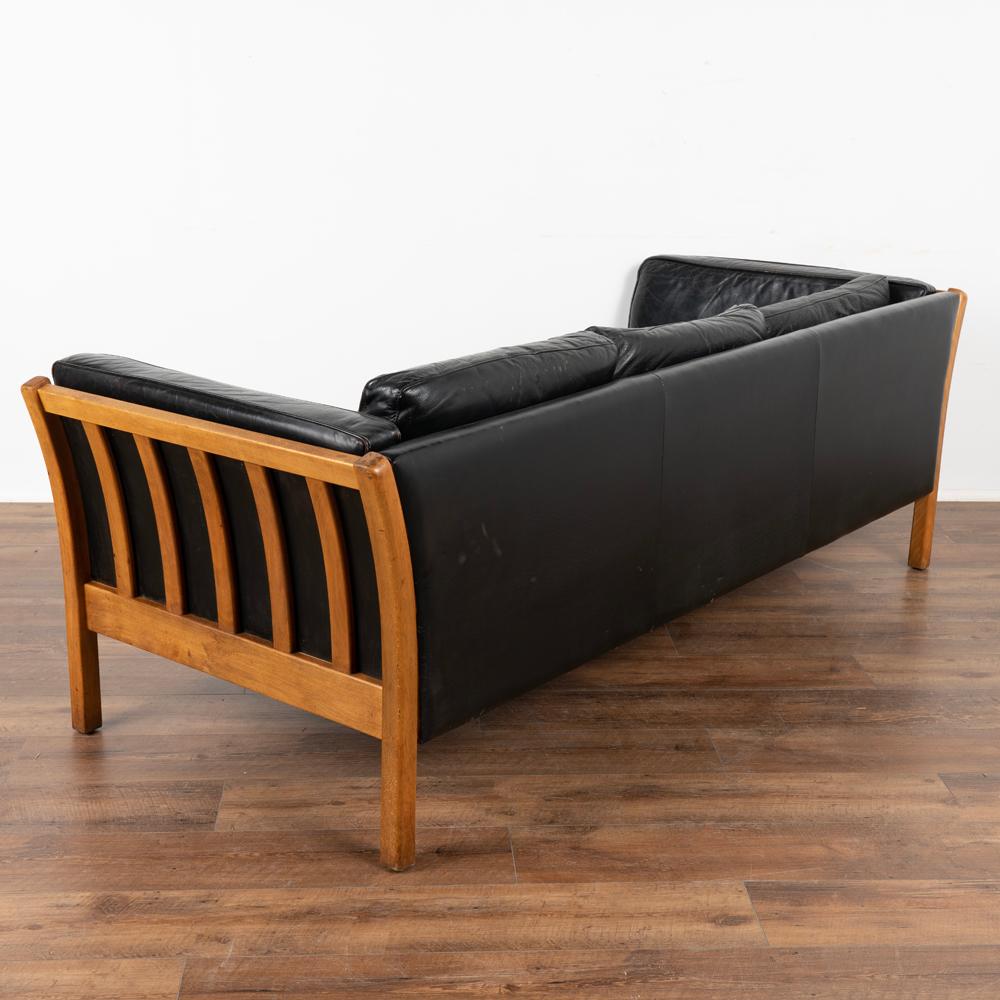 Mid Century Three Seat Black Leather Sofa, Stouby of Denmark circa 1970 For Sale 3