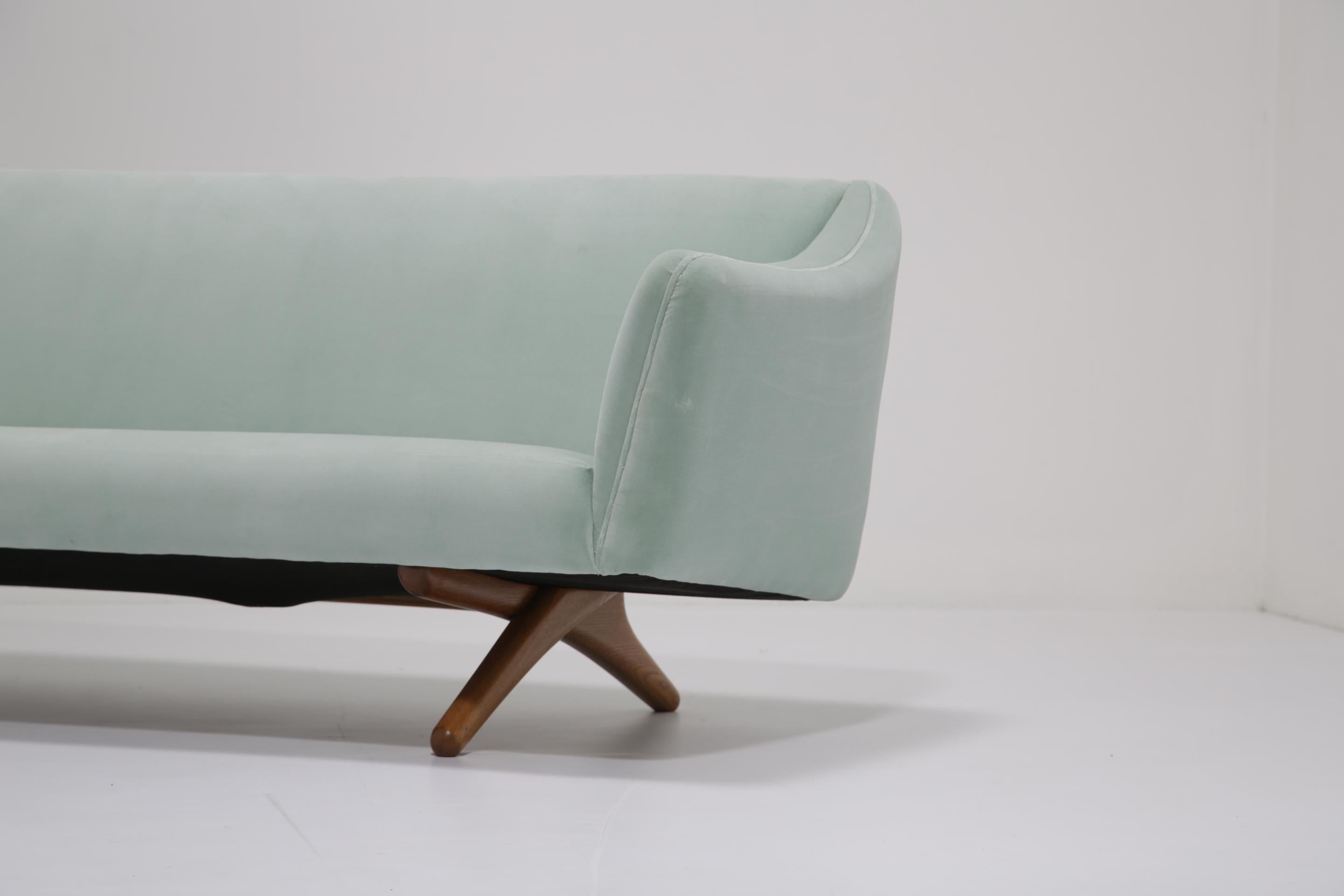 Sofá de tres plazas de mediados de siglo Modelo ML-140 de Illum Wikkelsø para Laursen, década de 1960. Danés en venta
