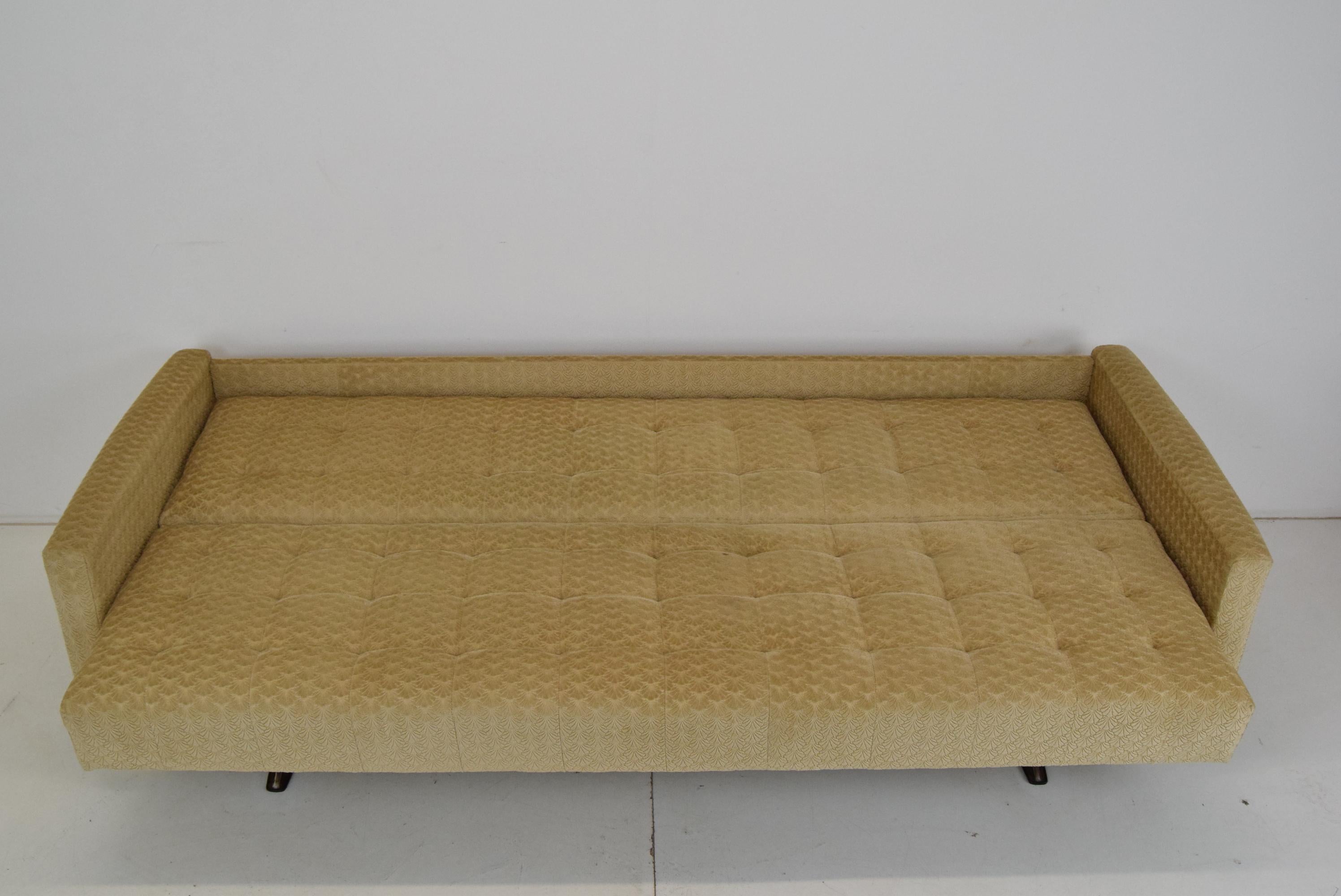 Mid-Century Three Seat Sofa or Daybed, 1970s 11