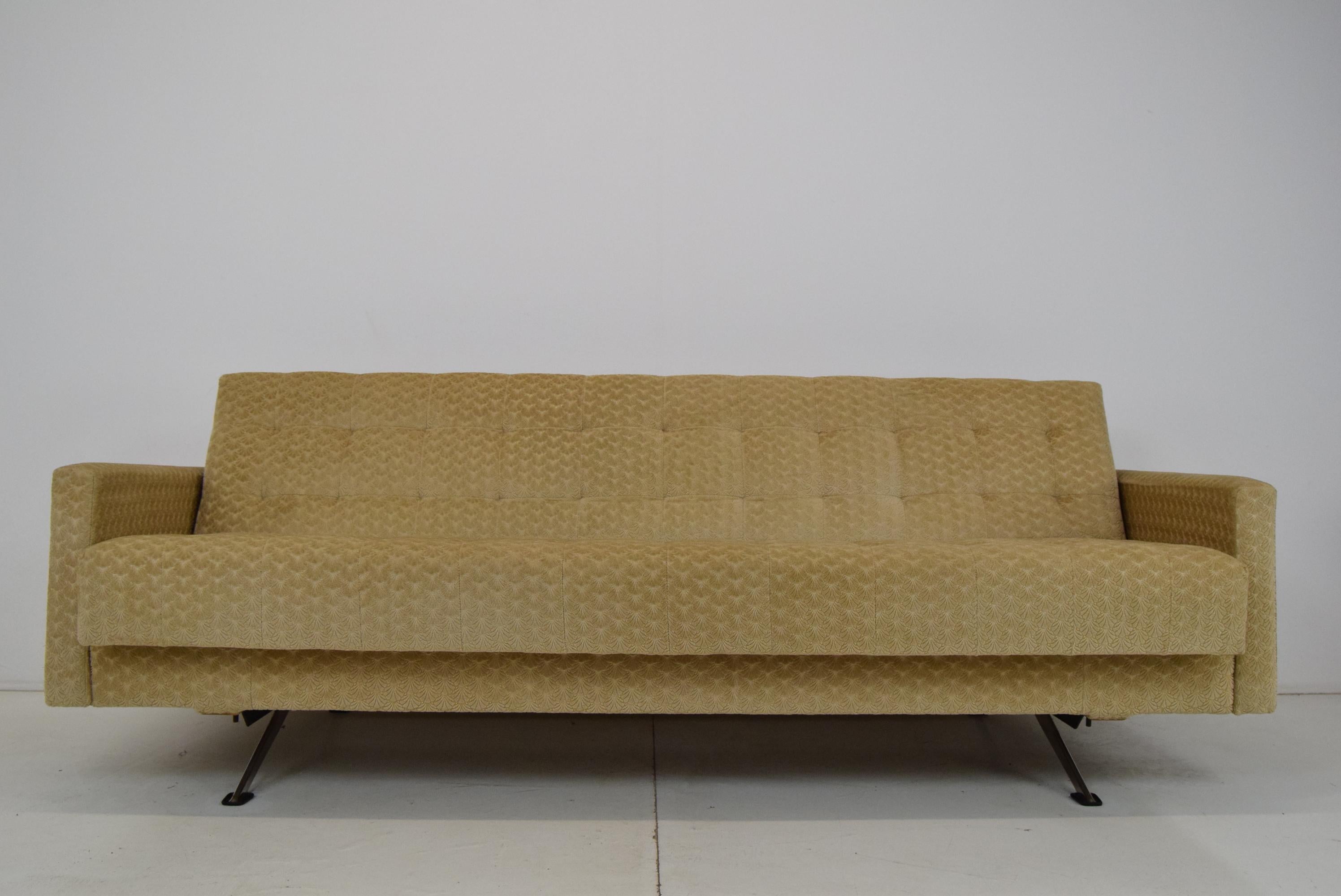 Czech Mid-Century Three Seat Sofa or Daybed, 1970s For Sale