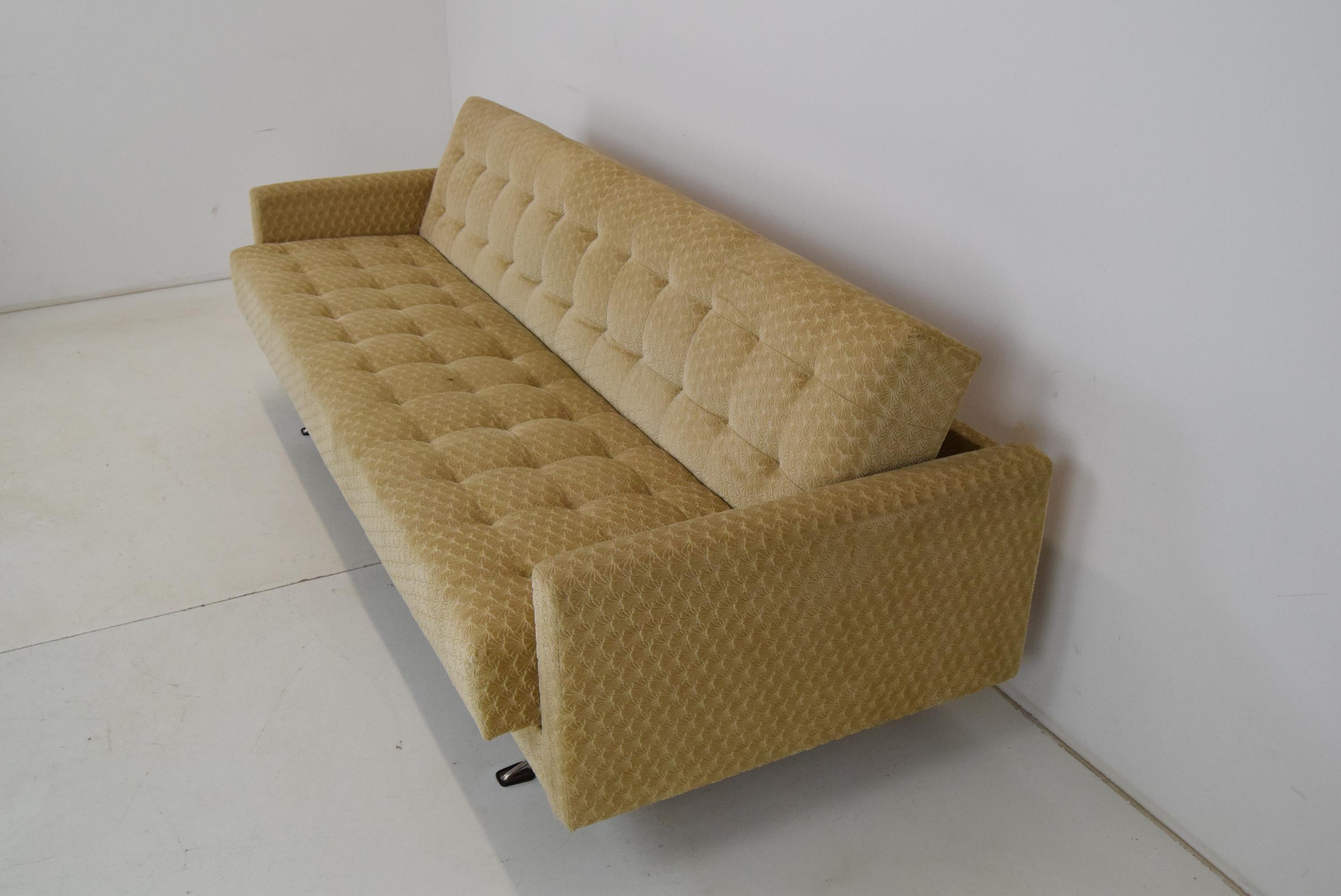 Late 20th Century Mid-Century Three Seat Sofa or Daybed, 1970s For Sale