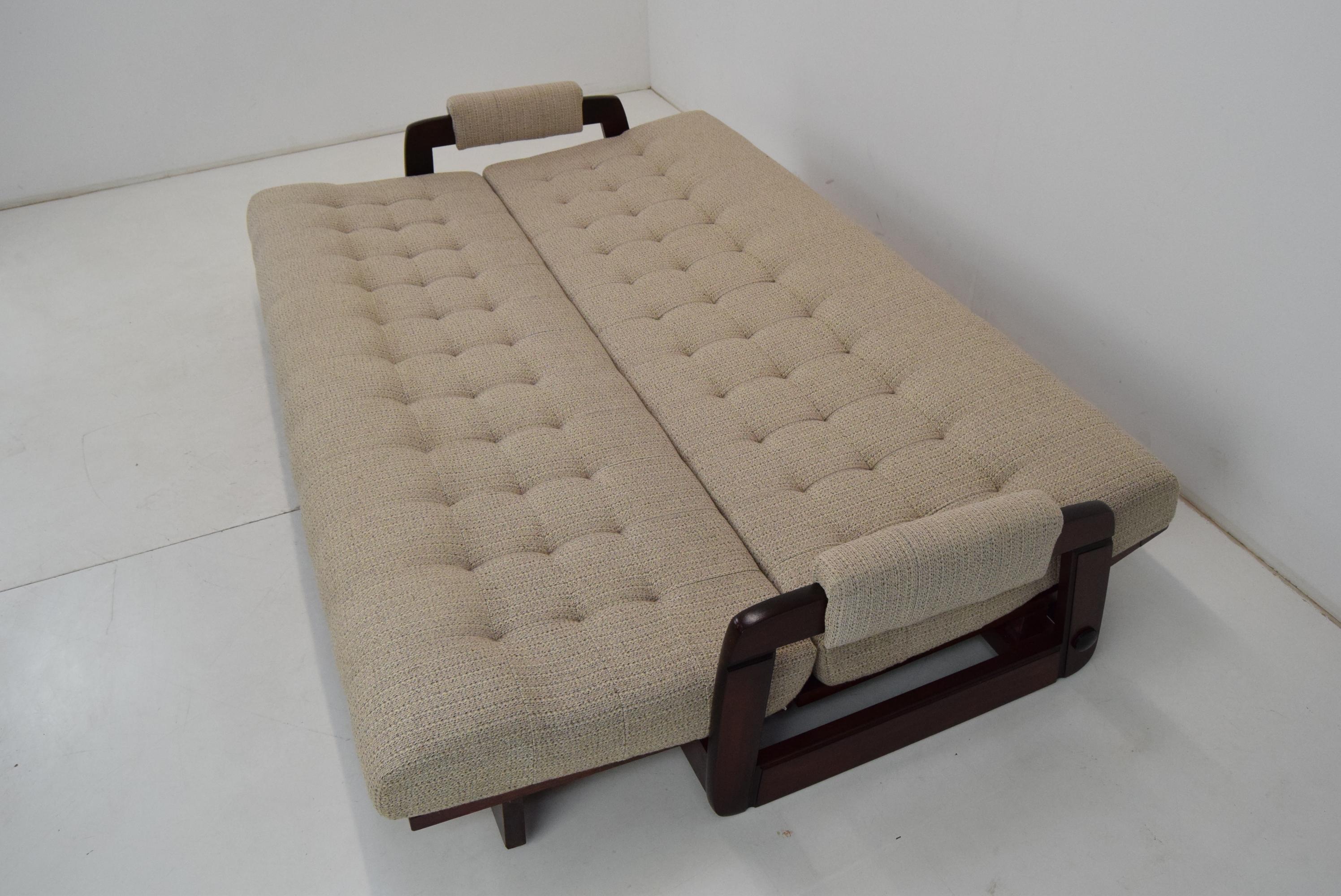 Mid-Century Three Seat Sofa or Daybed, 1980's For Sale 2