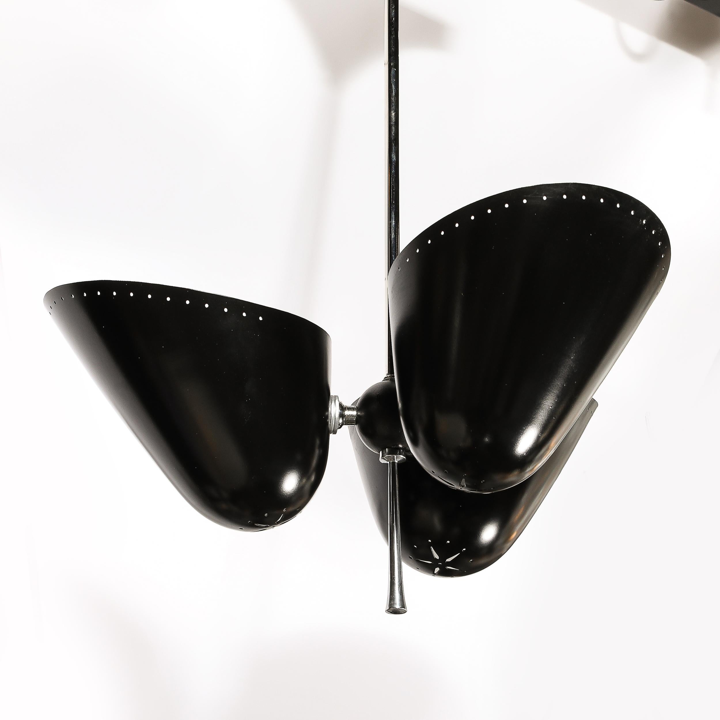 Lampadario di metà secolo a tre paralumi in smalto nero e cromo di Troughton & Young in vendita 8