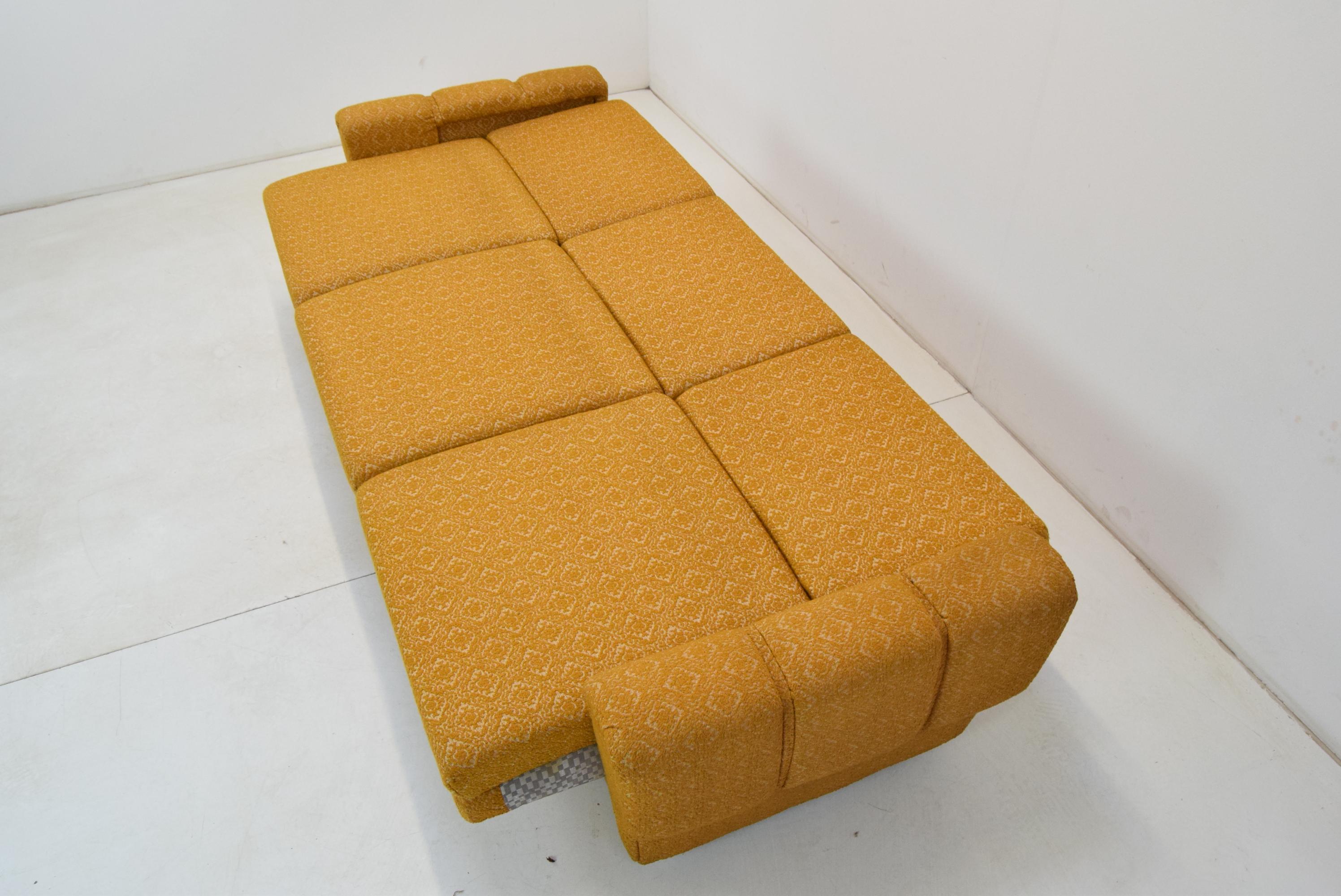 Midcentury Three Sofa or Daybed, 1970s 7