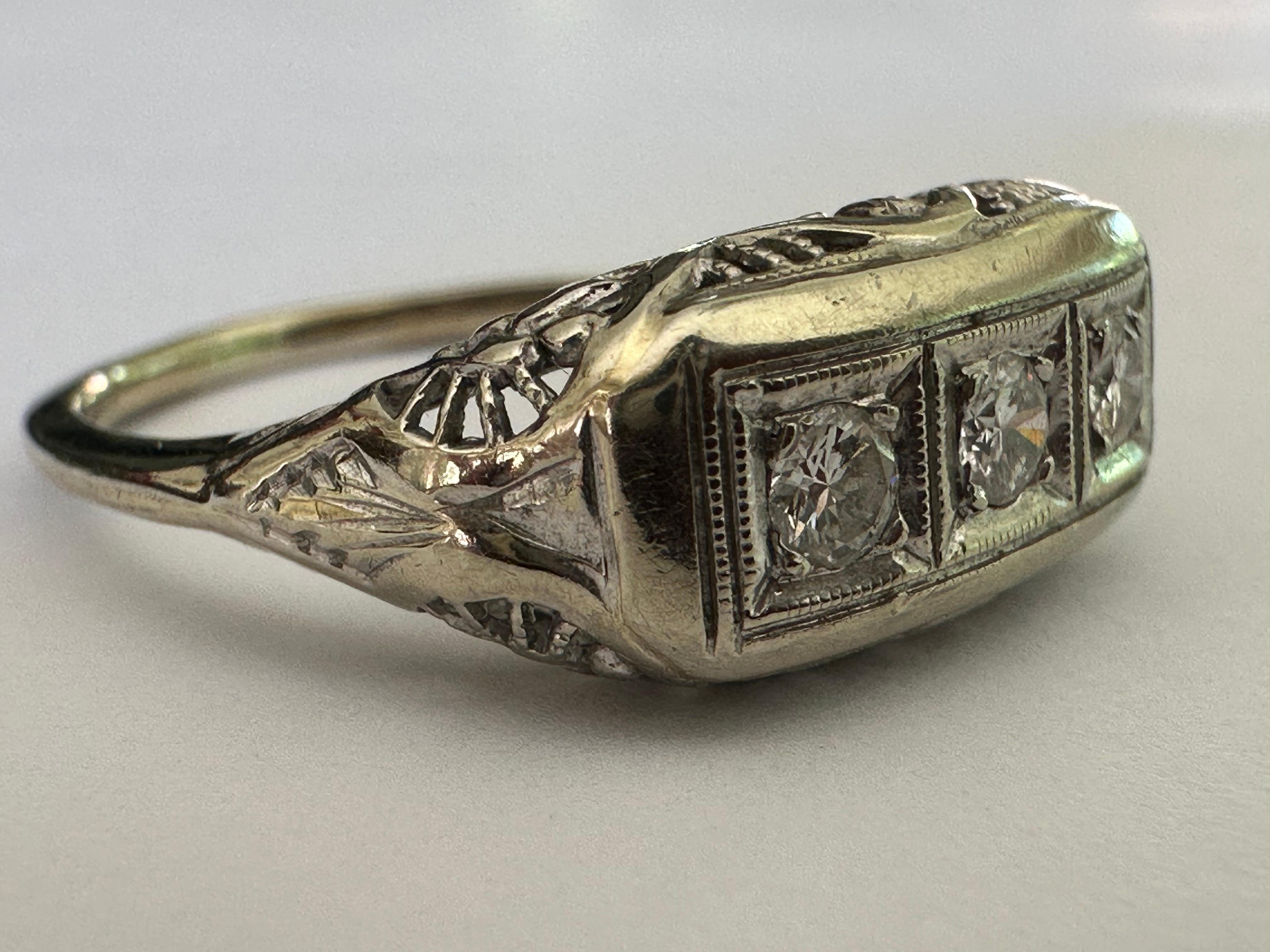 Women's Mid-Century Three-Stone Diamond and Filigree Ring For Sale