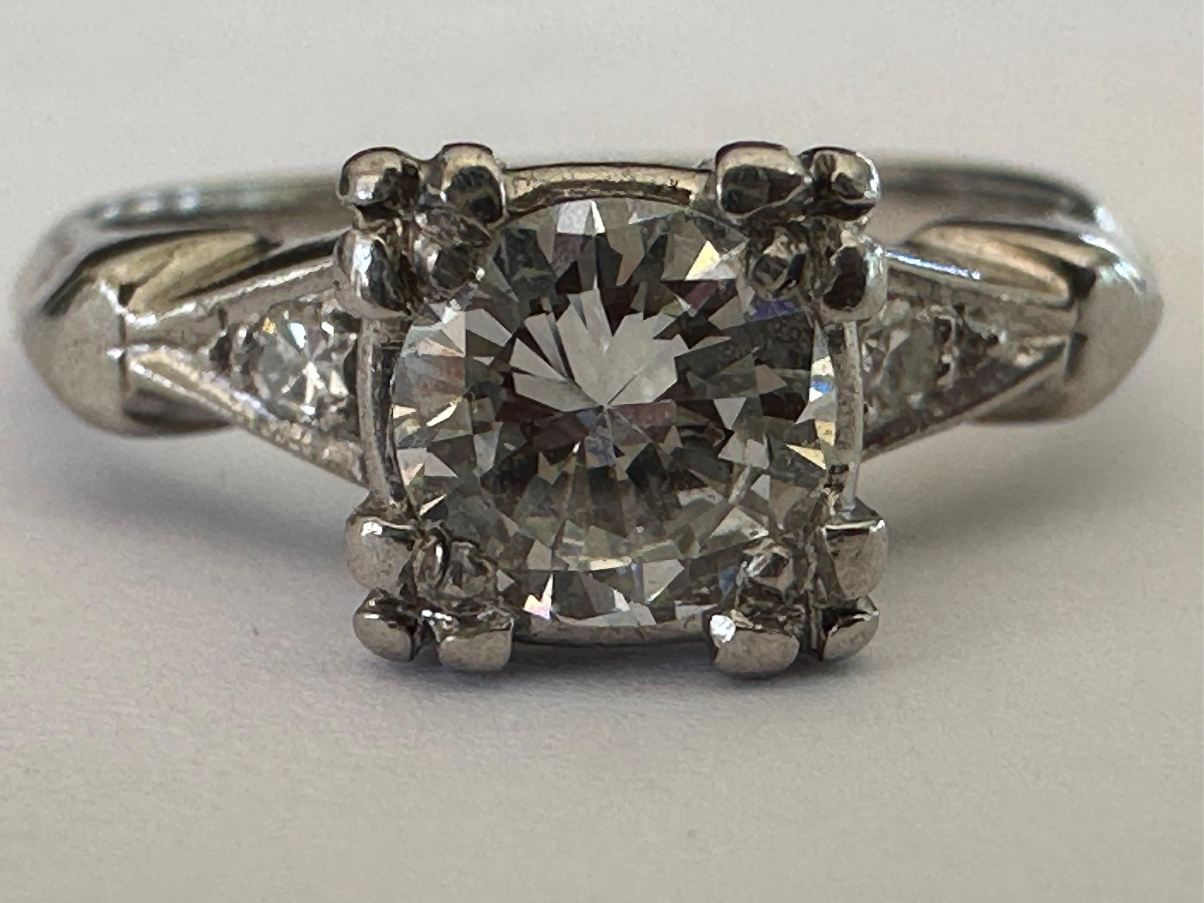 Mid-Century Three-Stone Diamond Ring  For Sale 1