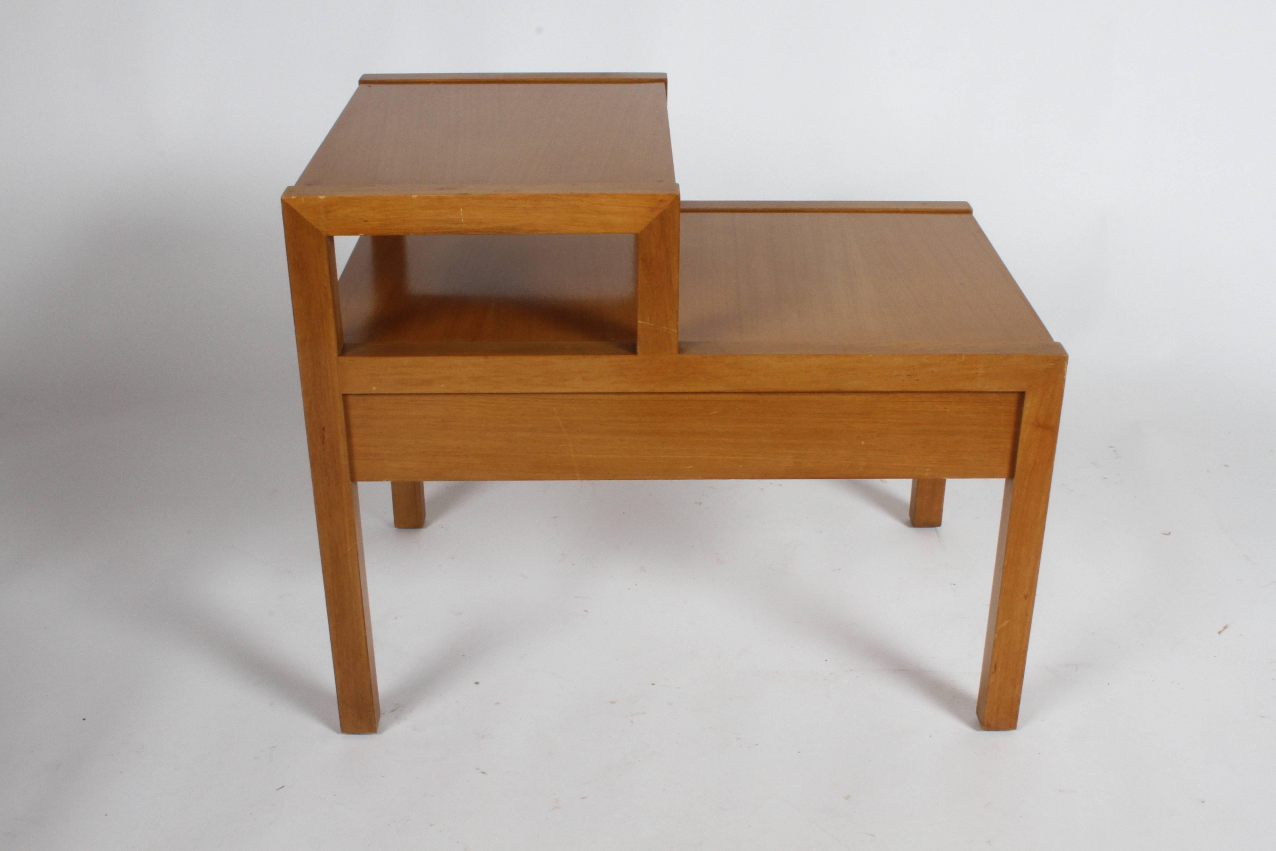 Mid-Century Modern Blonde Two Tiered End Table with Drawer and Brass Ring Pull For Sale 1