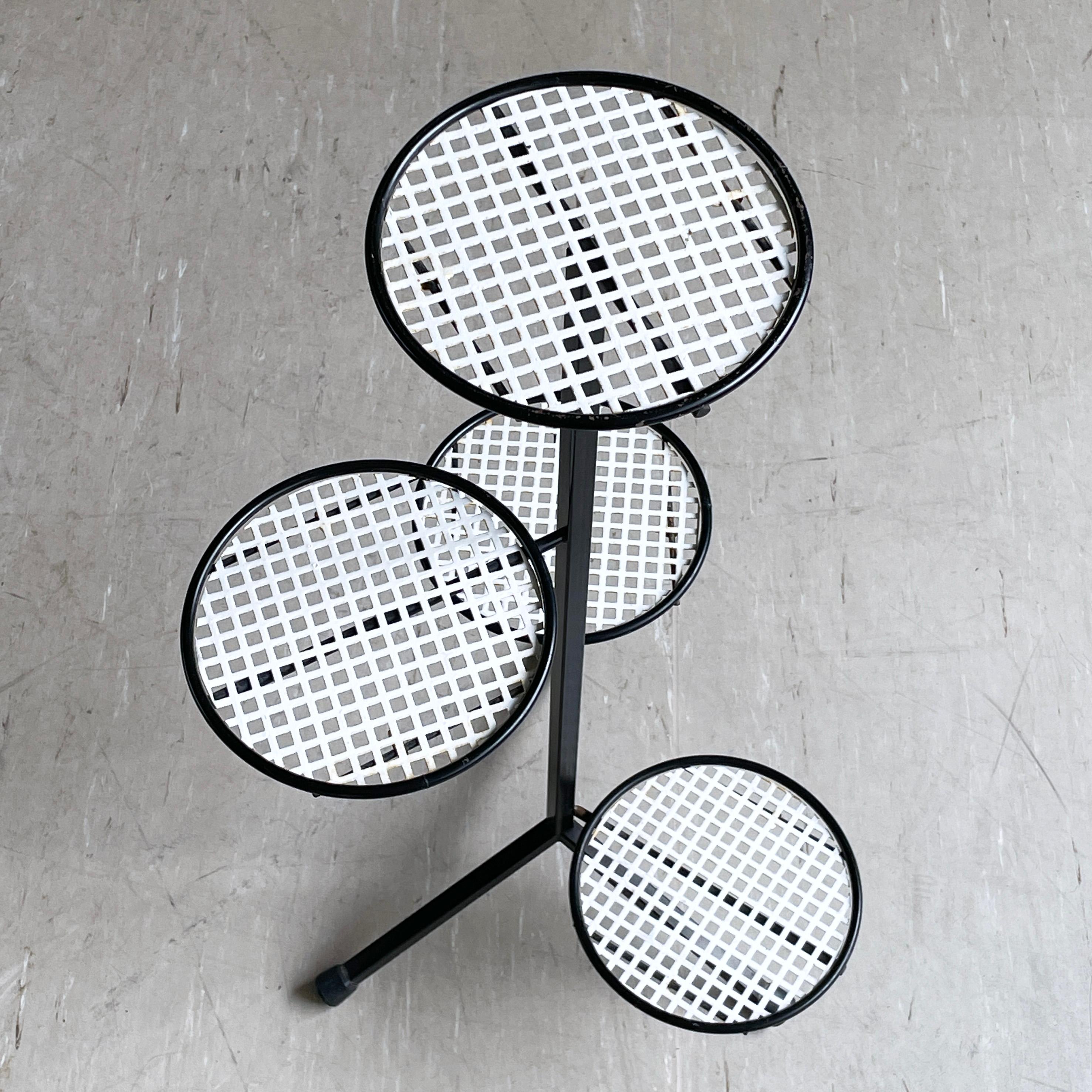 Mid Century Tiered Plant Stand In Good Condition In Bern, CH