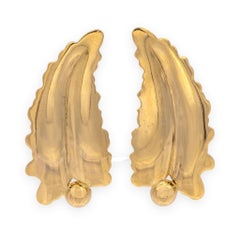 Mid-Century Tiffany & Co. 14K Yellow Gold Sculpted Leaf Motif Earrings – 1950s