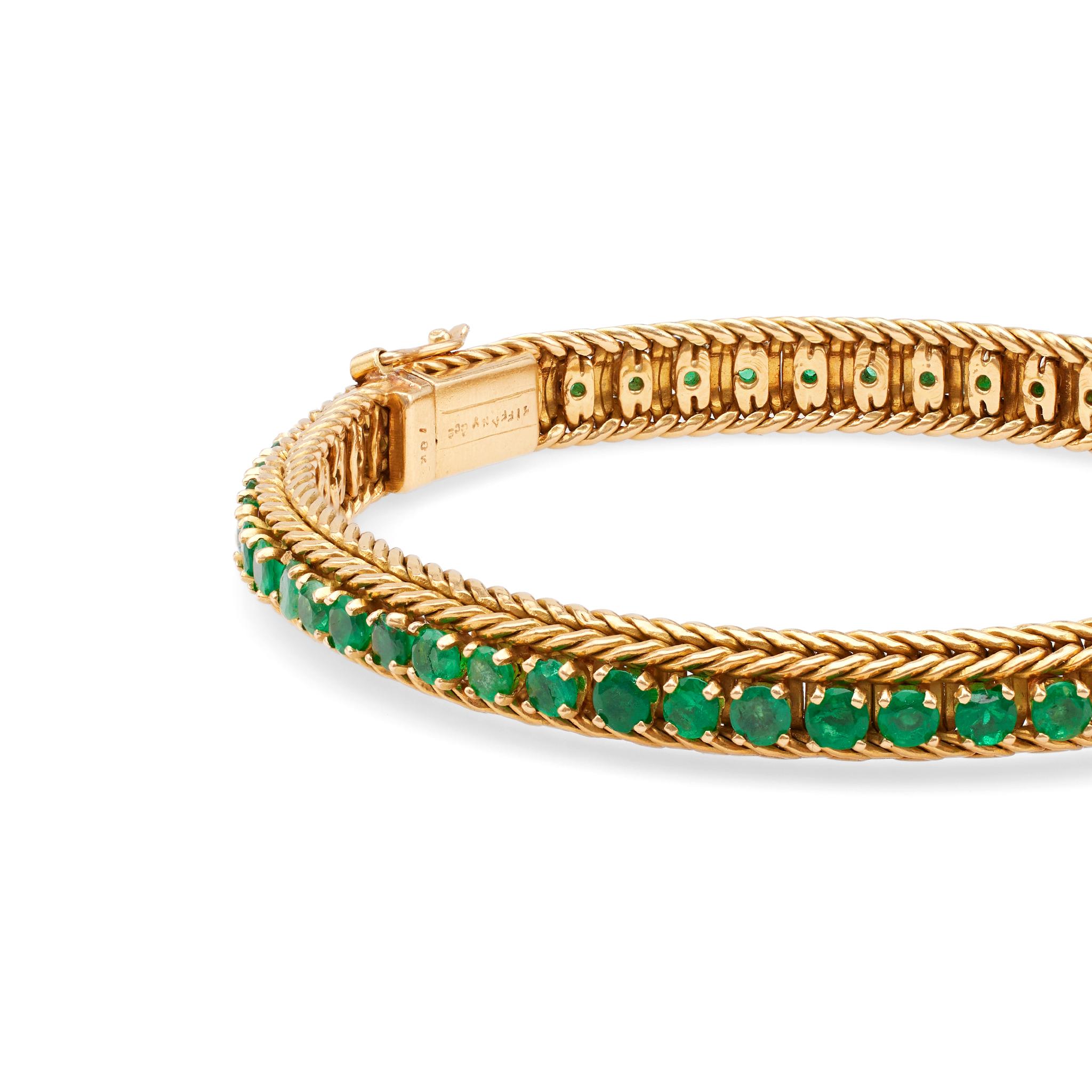 Mid-Century Tiffany & Co. Emerald 18k Yellow Gold Bracelet In Good Condition For Sale In Beverly Hills, CA