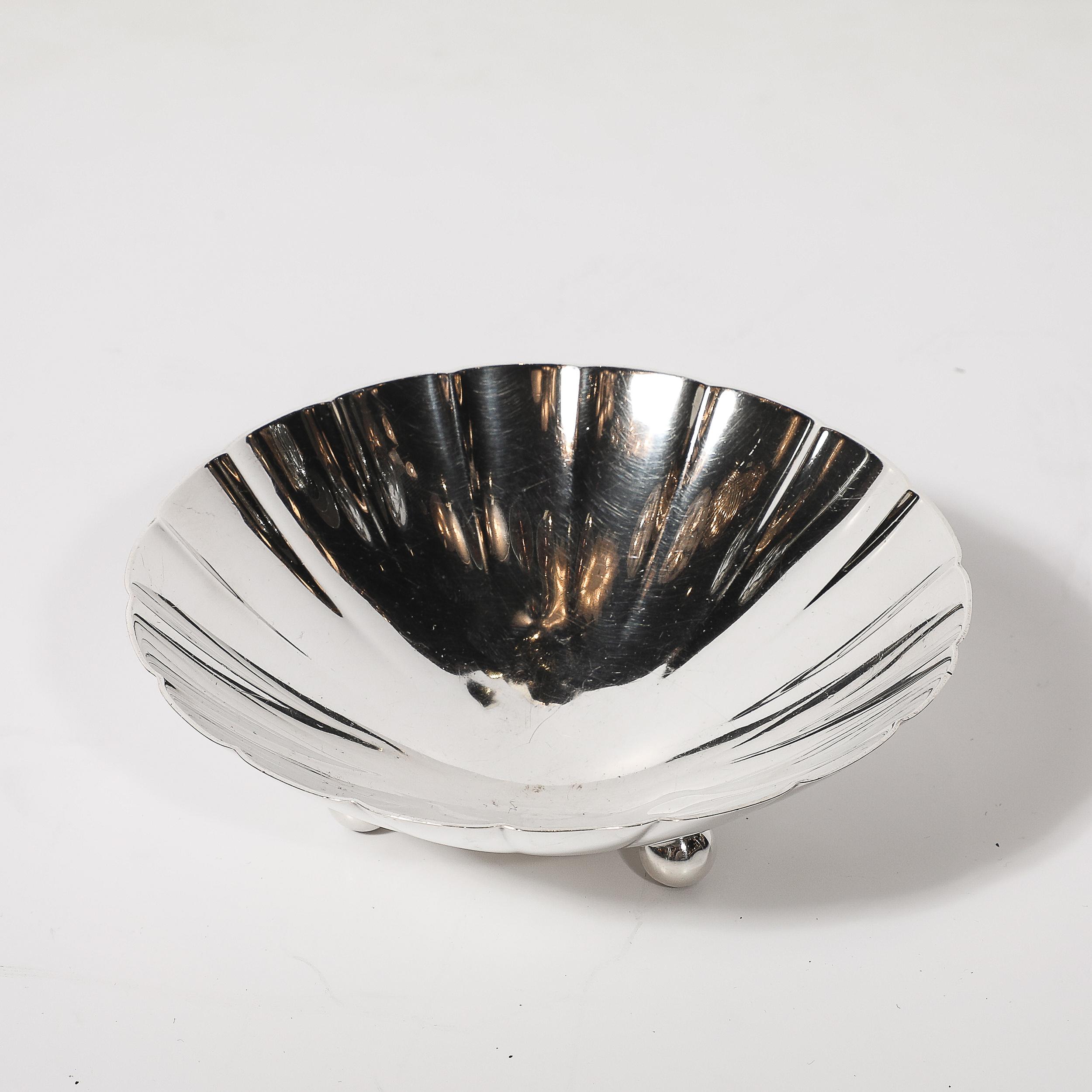 Mediados de siglo Tiffany & Co. Pies de plata de ley Makers Modern  Bol 22673 mediados del siglo XX en venta