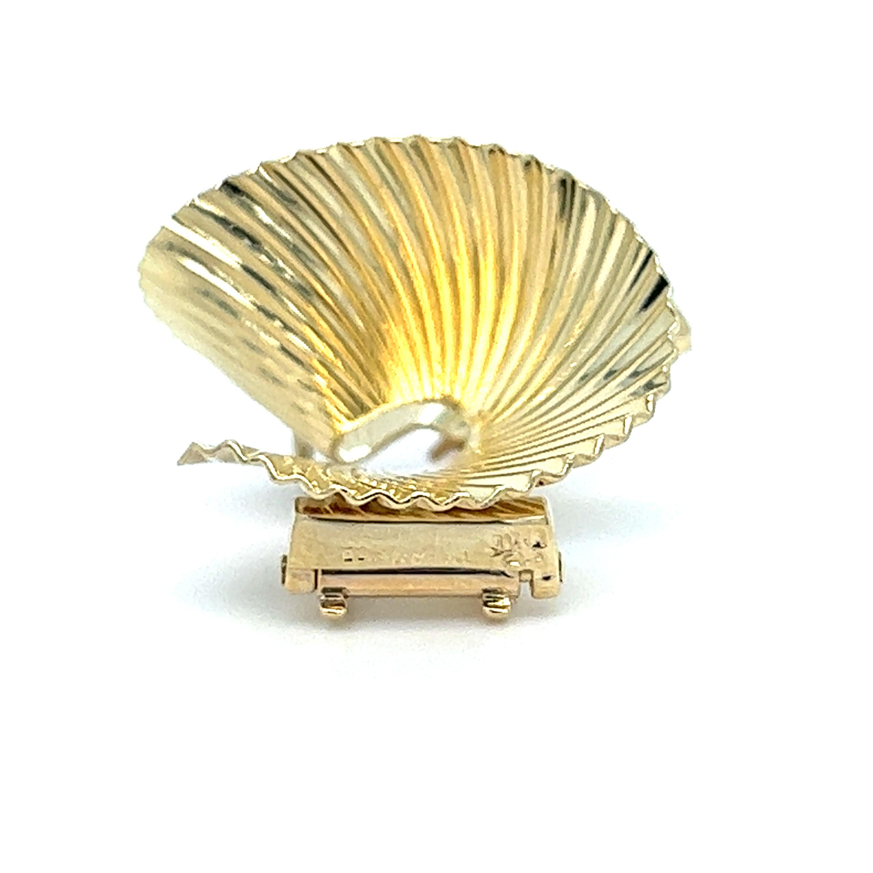 Mid-Century Tiffany & Co. Ribbon Design Pin in 14 Karat Gold 1