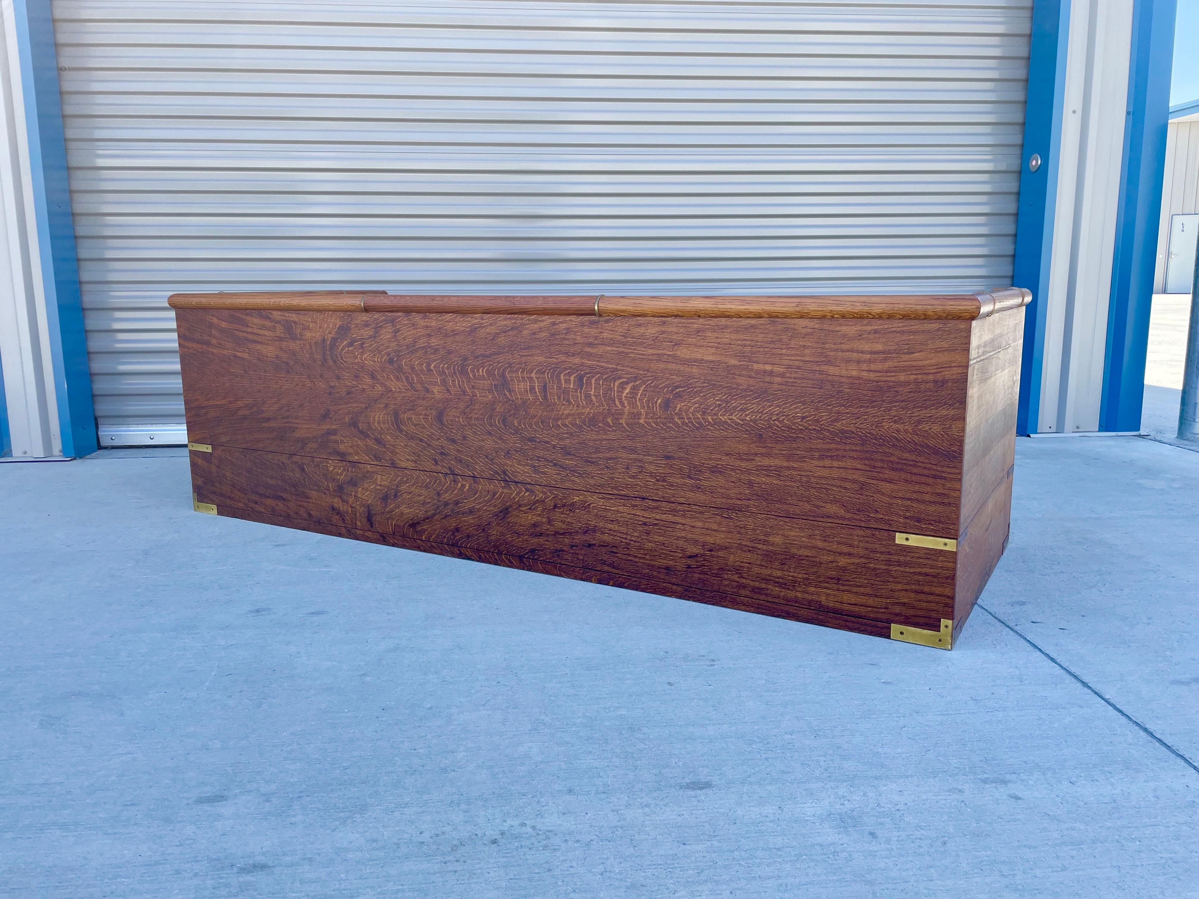 Sofá-cama Tiger Oak de mediados de siglo by Marge Carson en venta 7