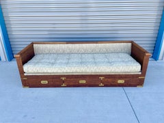 Sofá-cama Tiger Oak de mediados de siglo by Marge Carson